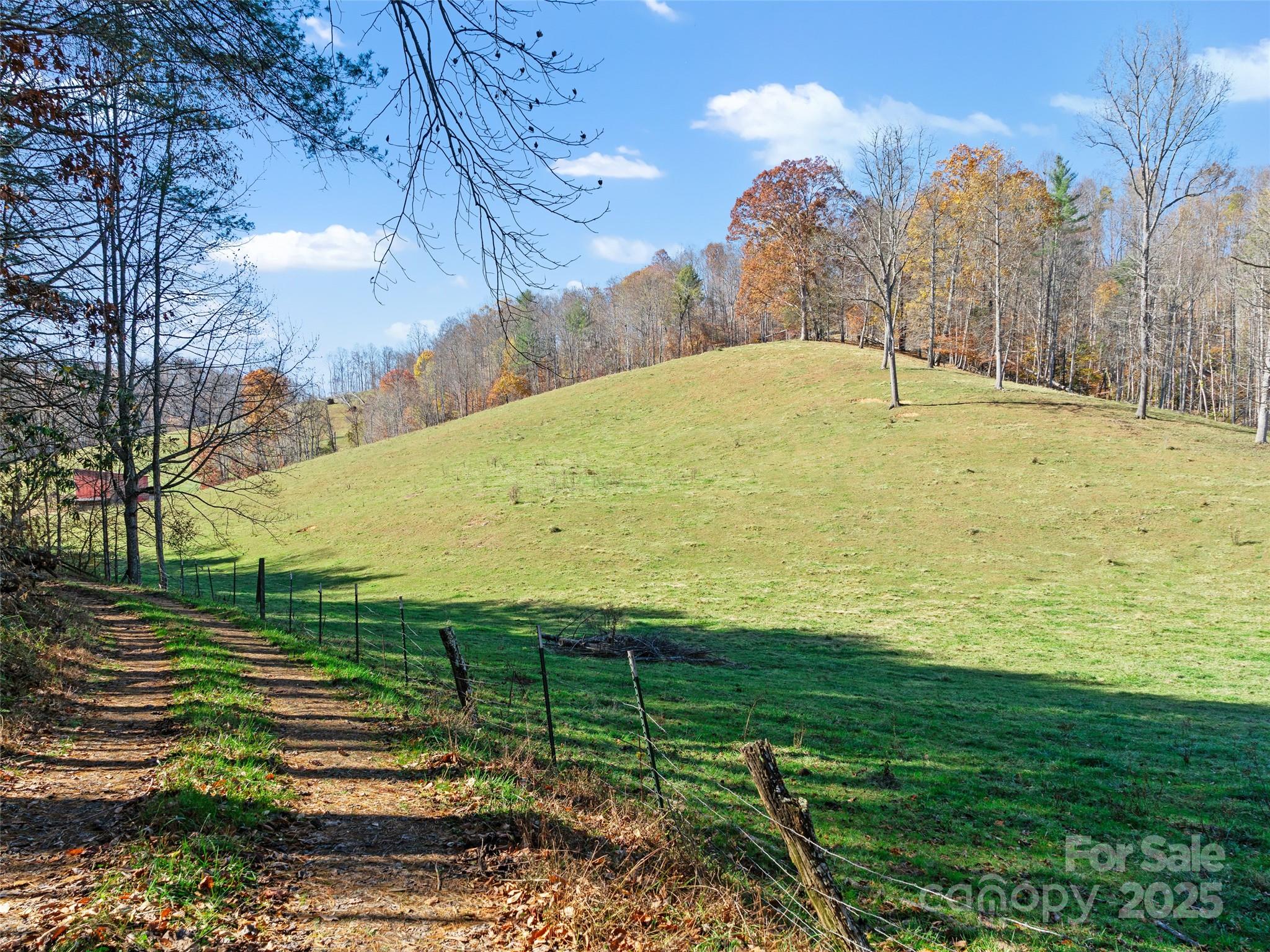 321 Lyle Lane — Green Mountain