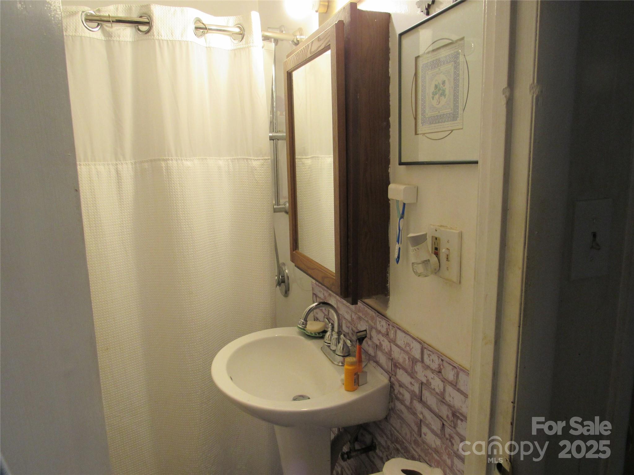 1144 Montreat Road — Black Mountain