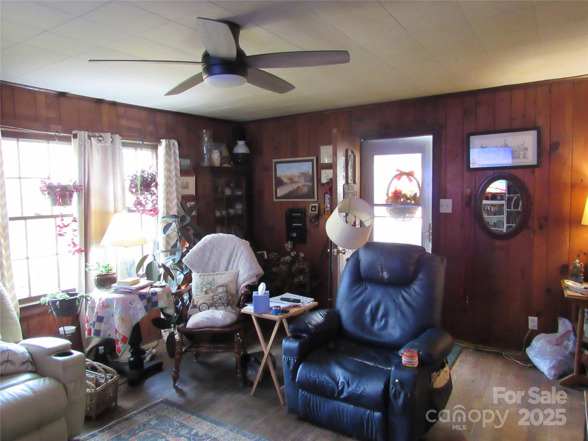 1144 Montreat Road — Black Mountain