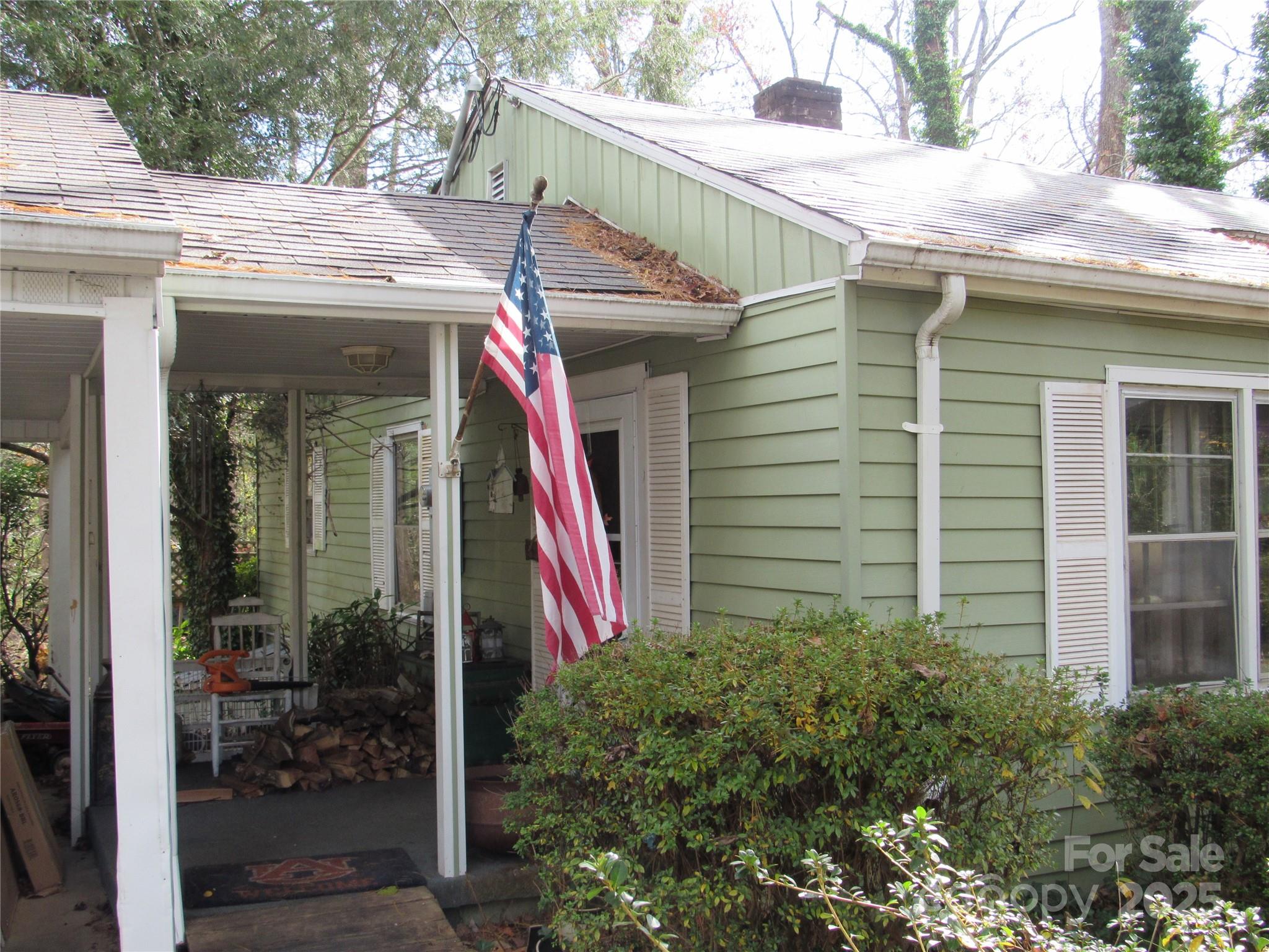 1144 Montreat Road — Black Mountain