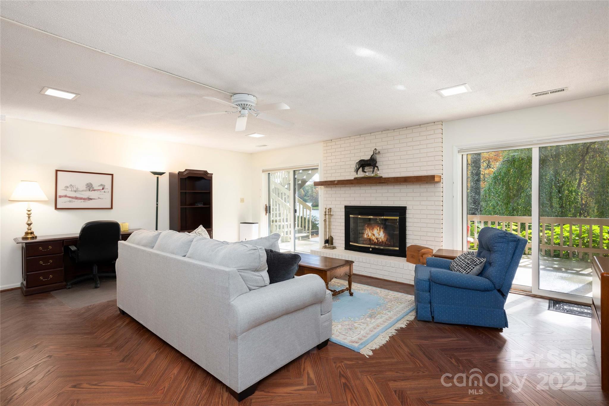 572 N East Shore Drive — Lake Toxaway