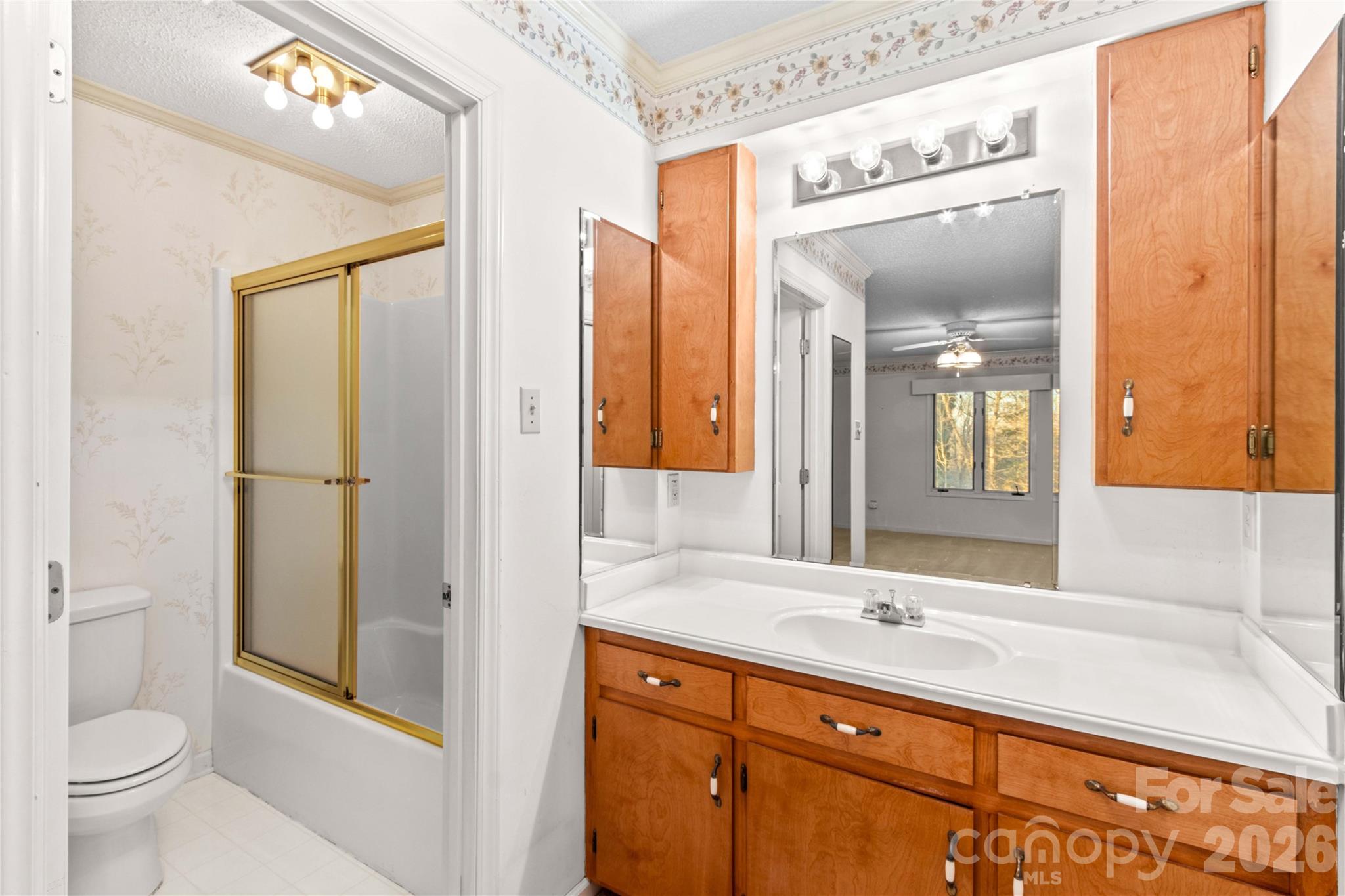 1336 Radio Road — Statesville