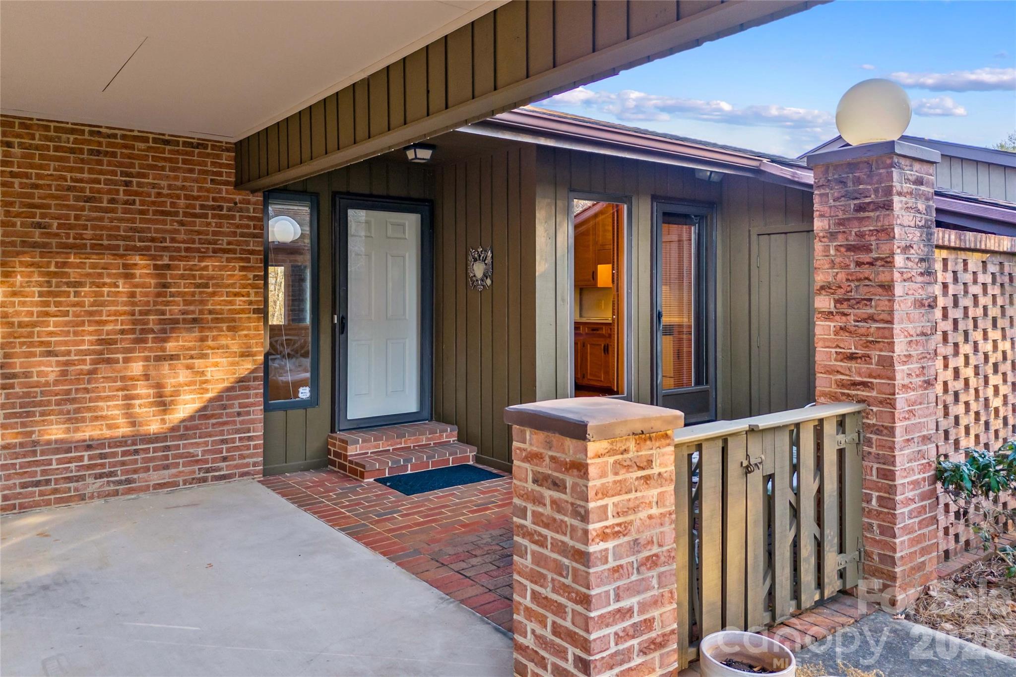 1336 Radio Road — Statesville