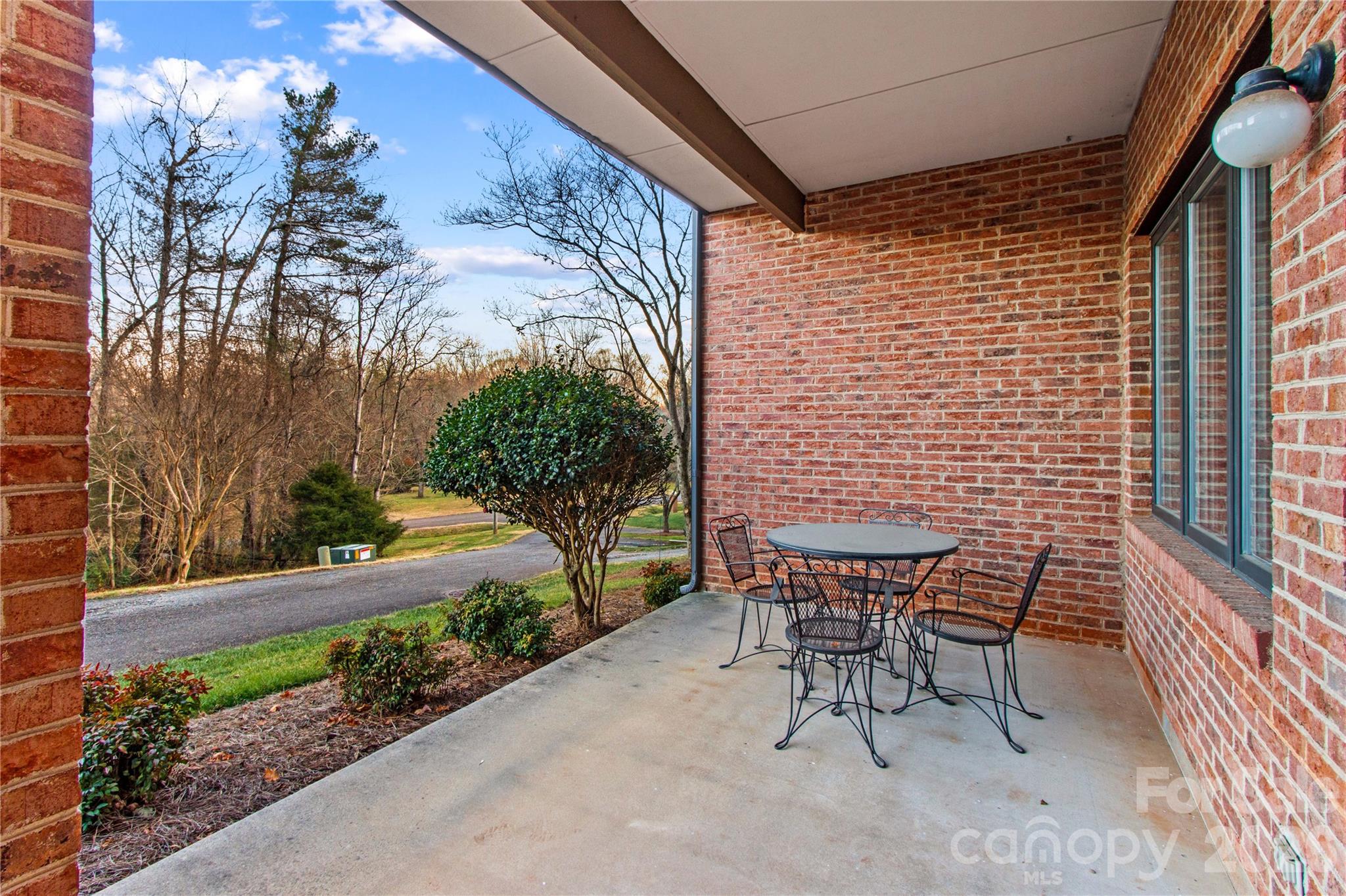 1336 Radio Road — Statesville