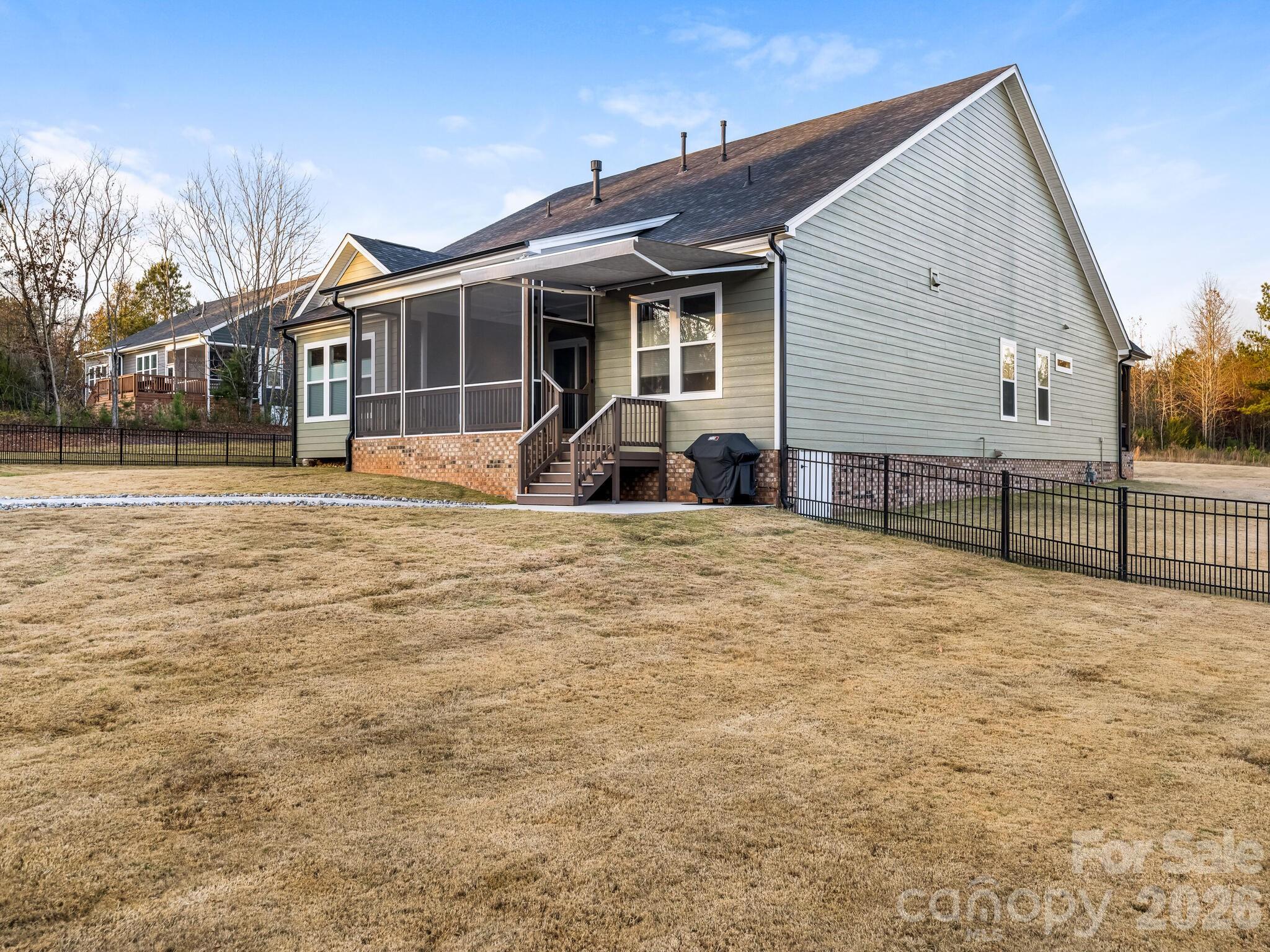 1312 Sage Pine Circle #19 — Clover