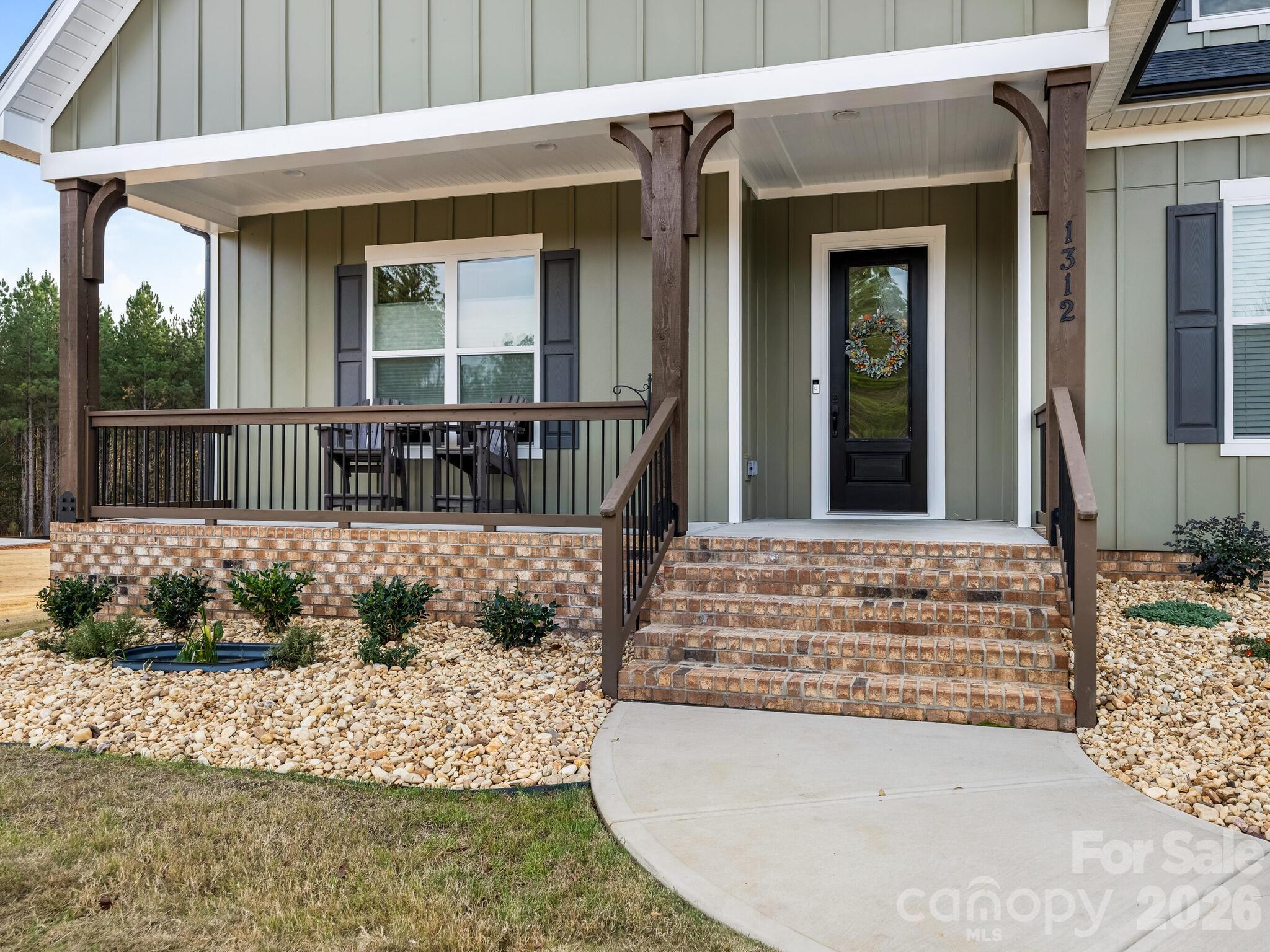 1312 Sage Pine Circle #19 — Clover