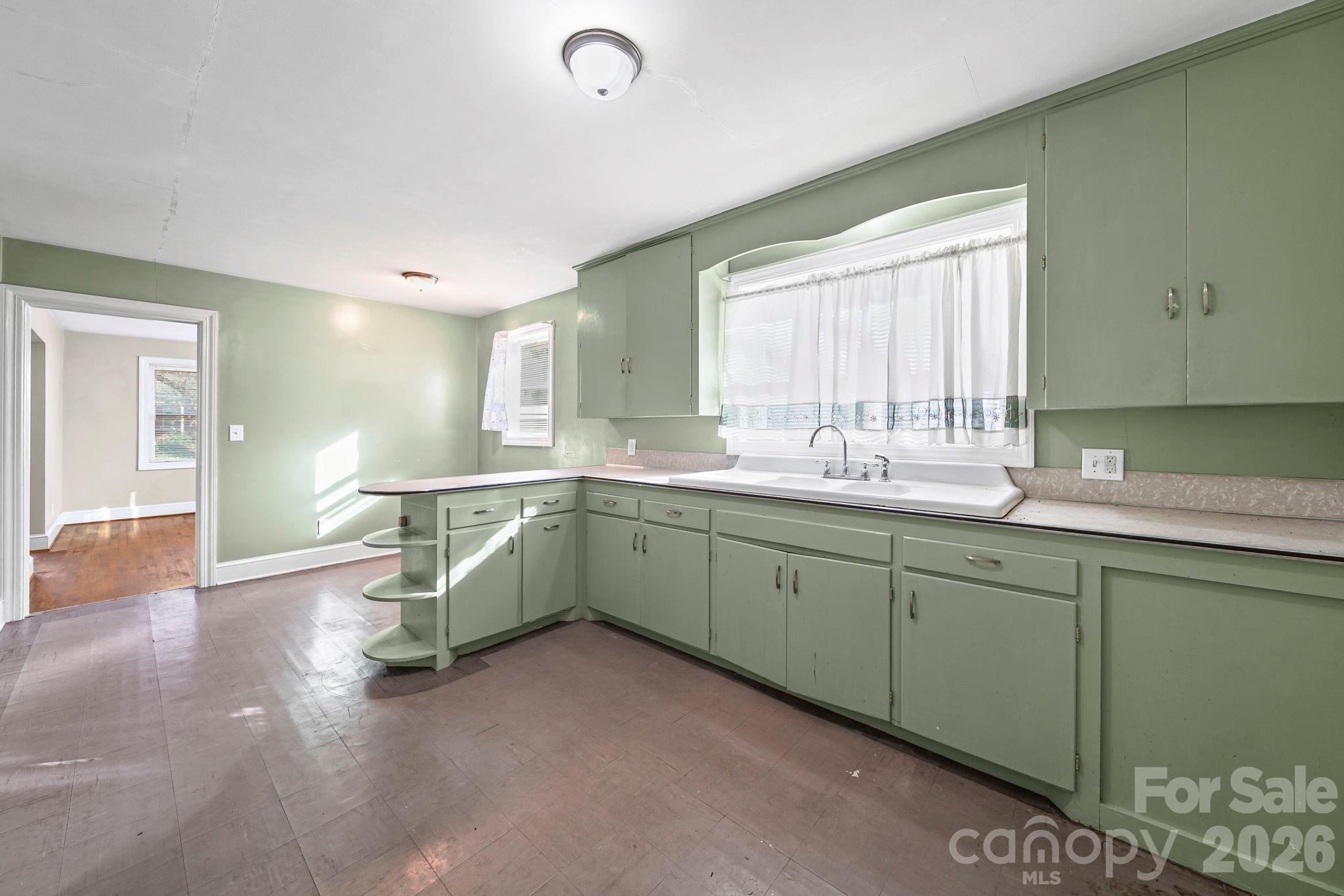 953 Fairmont Avenue — Salisbury