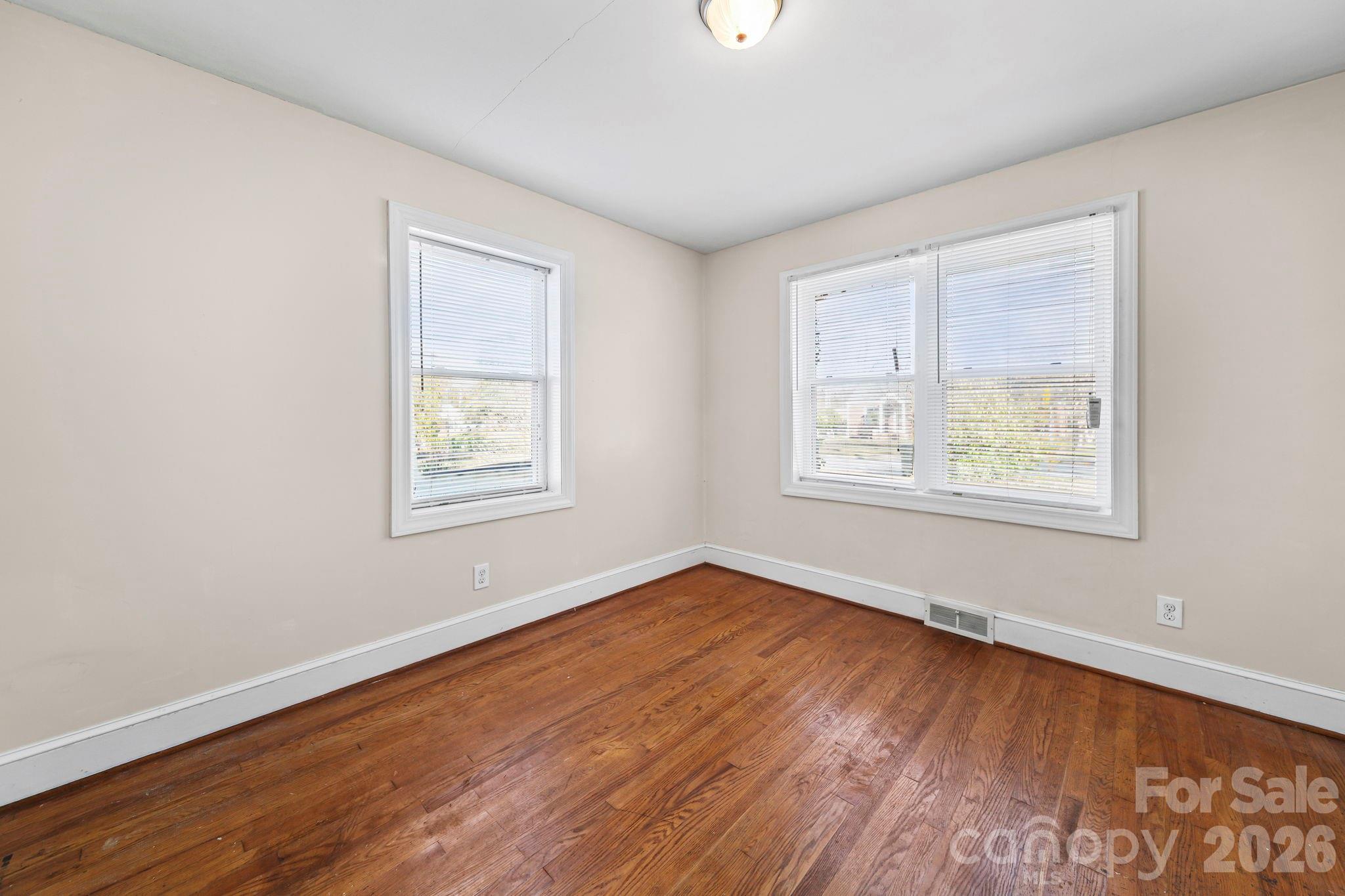 953 Fairmont Avenue — Salisbury