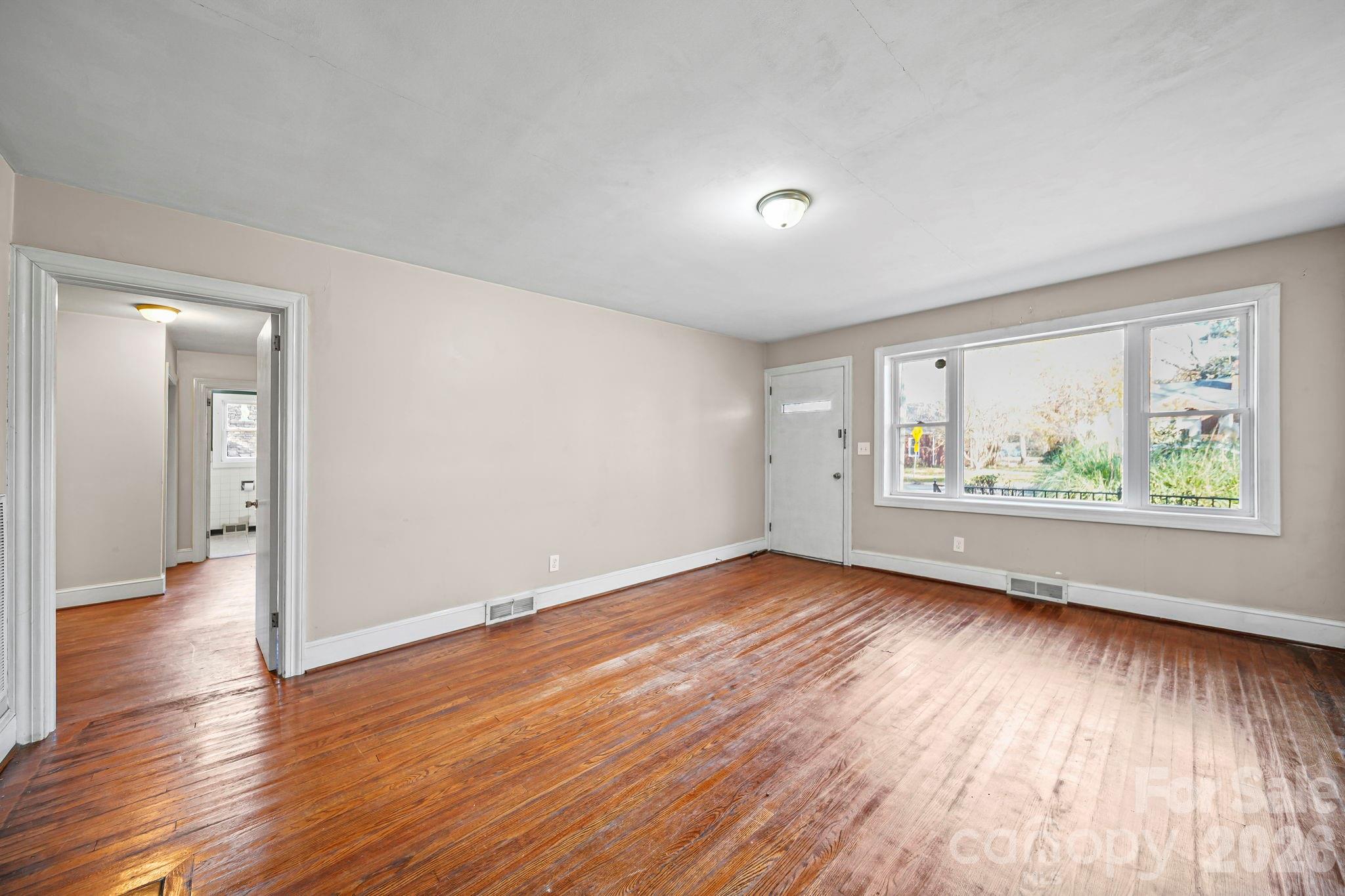 953 Fairmont Avenue — Salisbury