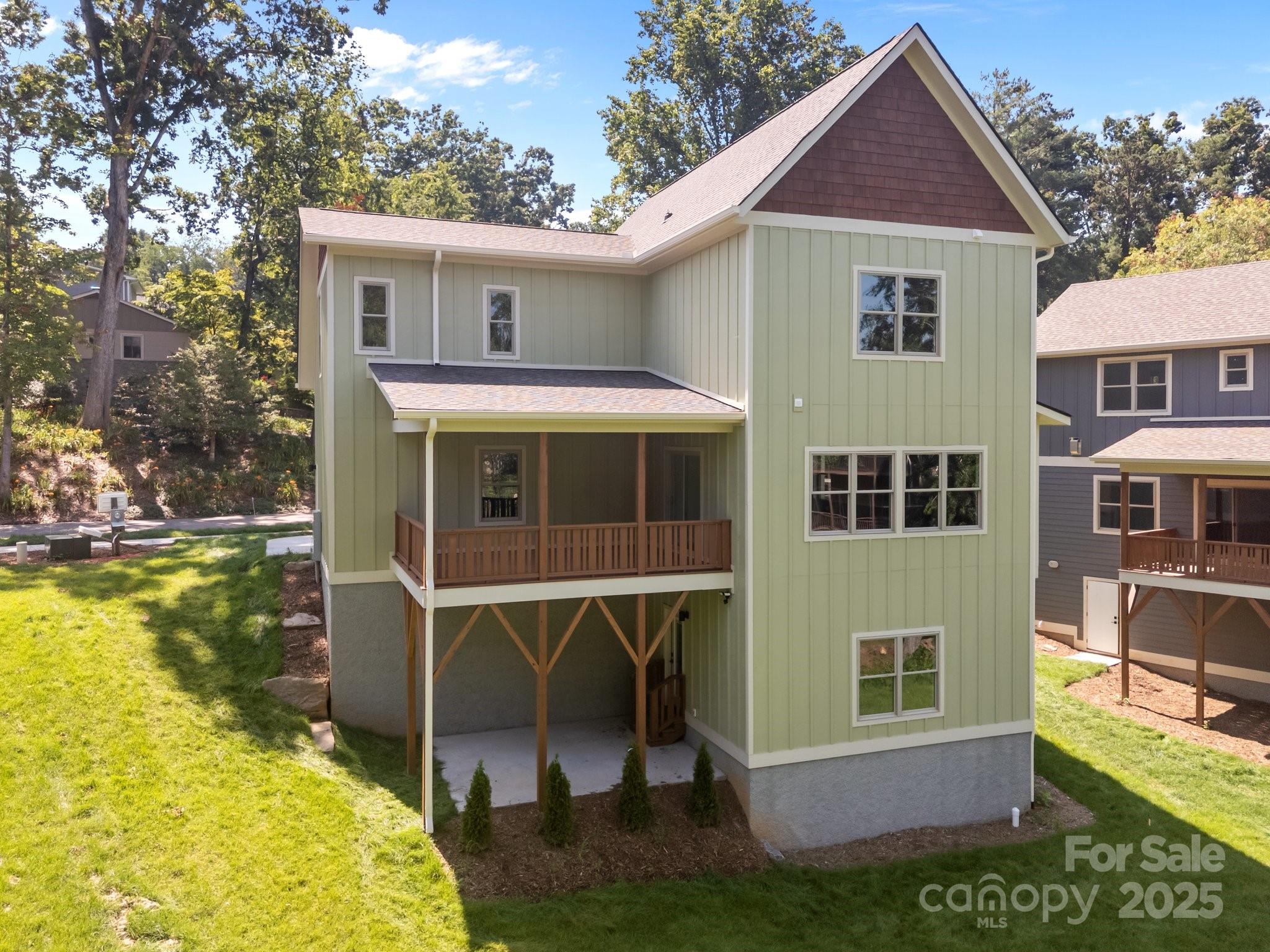 58 Pinedale Road — Asheville