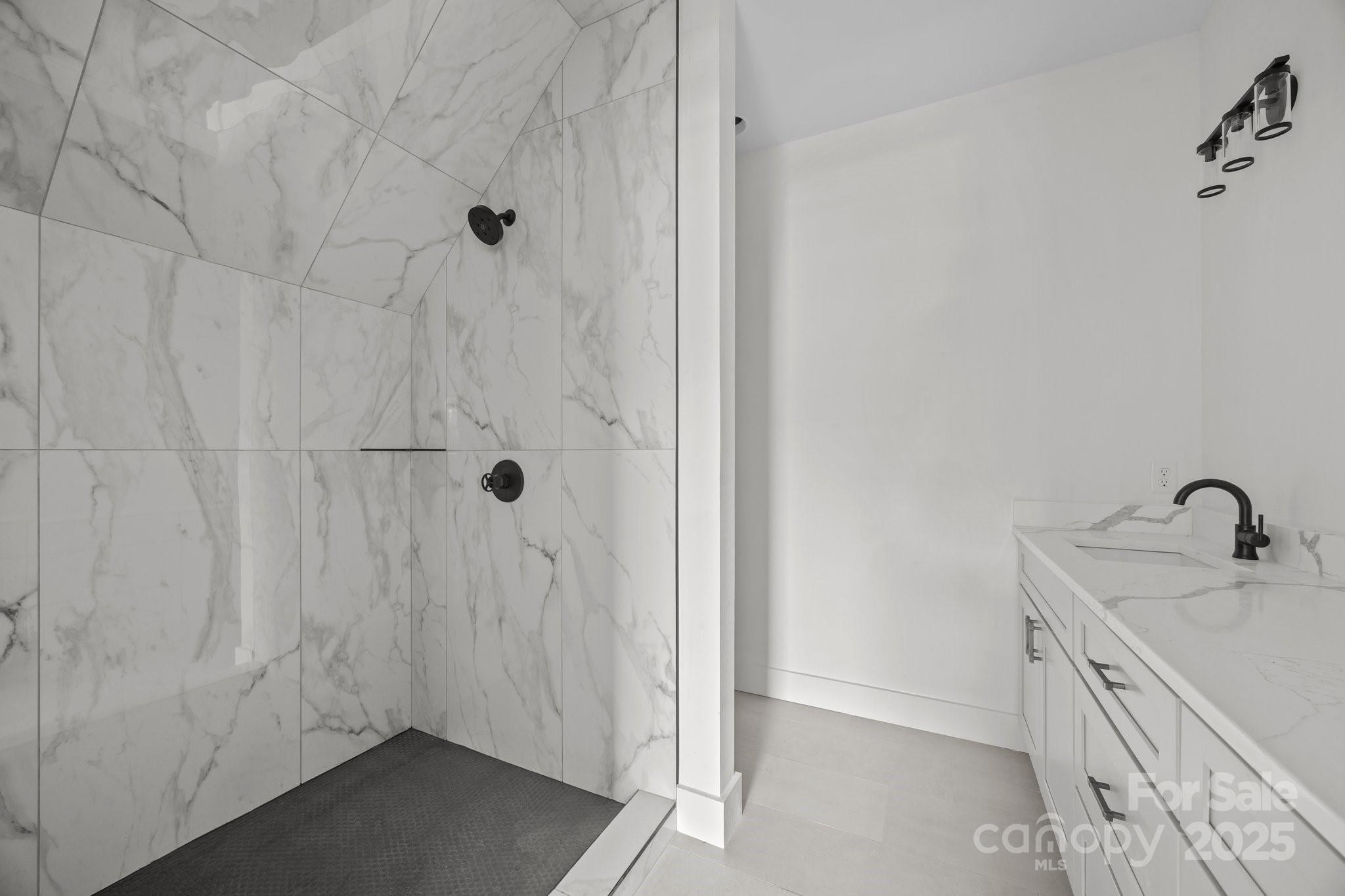 58 Pinedale Road — Asheville
