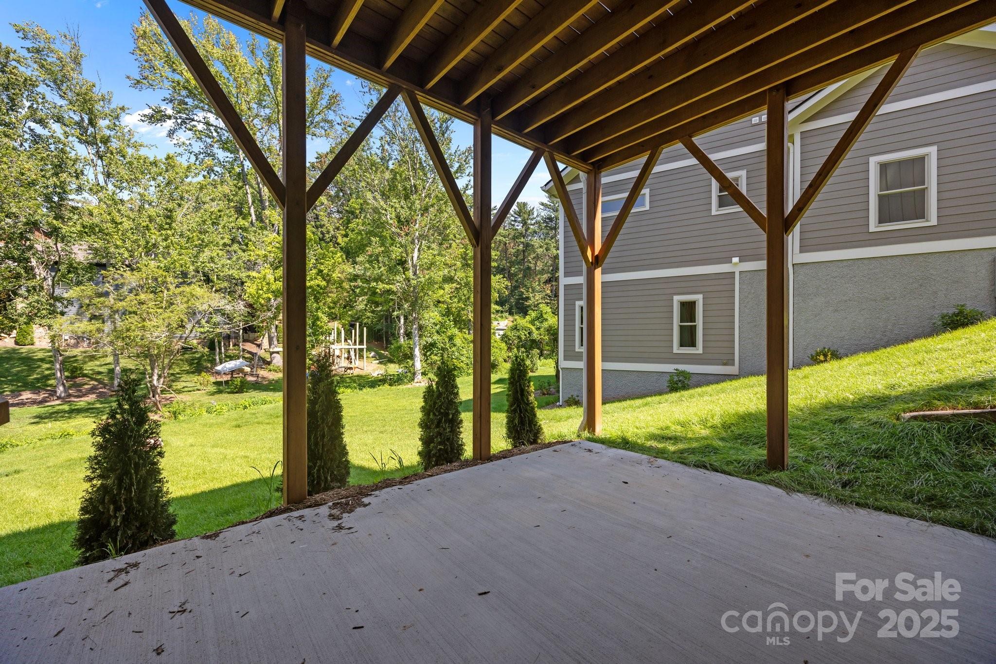 58 Pinedale Road — Asheville