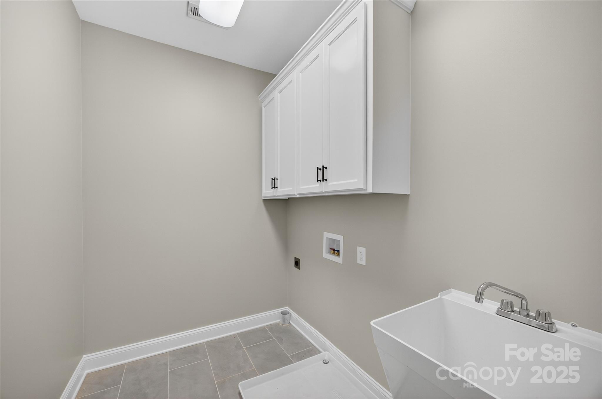 7195 Mooresville Road — Salisbury