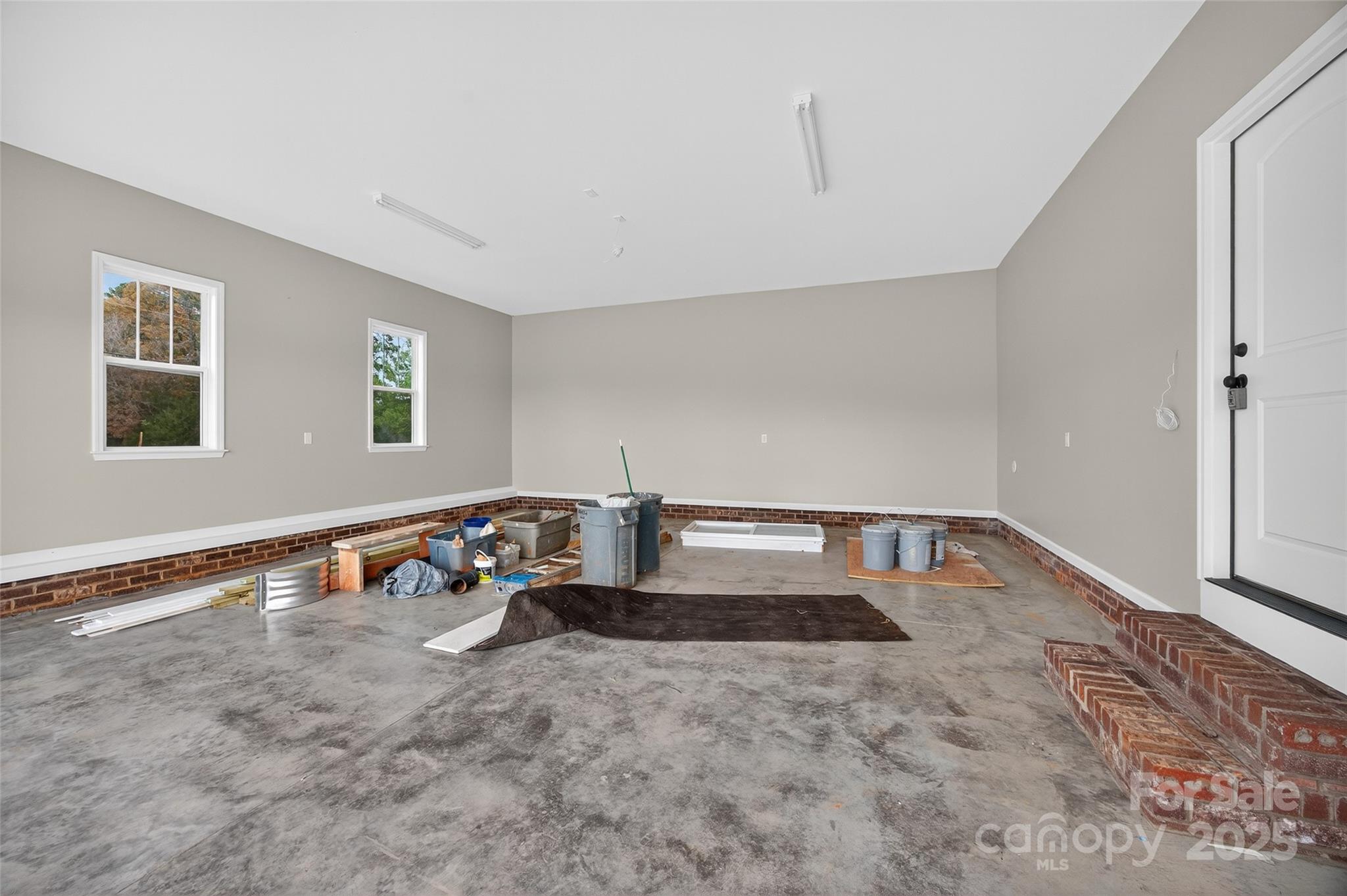 7195 Mooresville Road — Salisbury