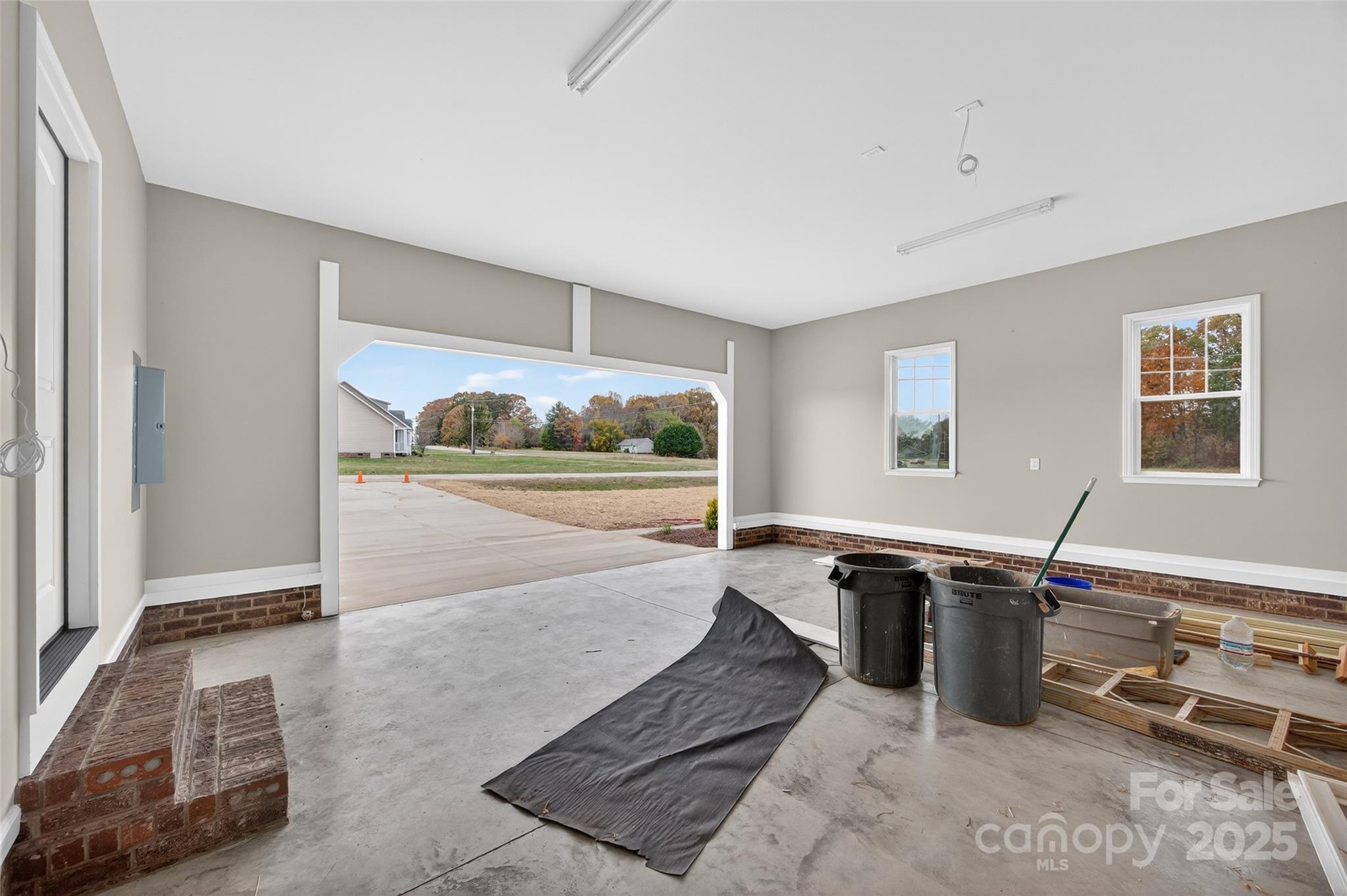 7195 Mooresville Road — Salisbury