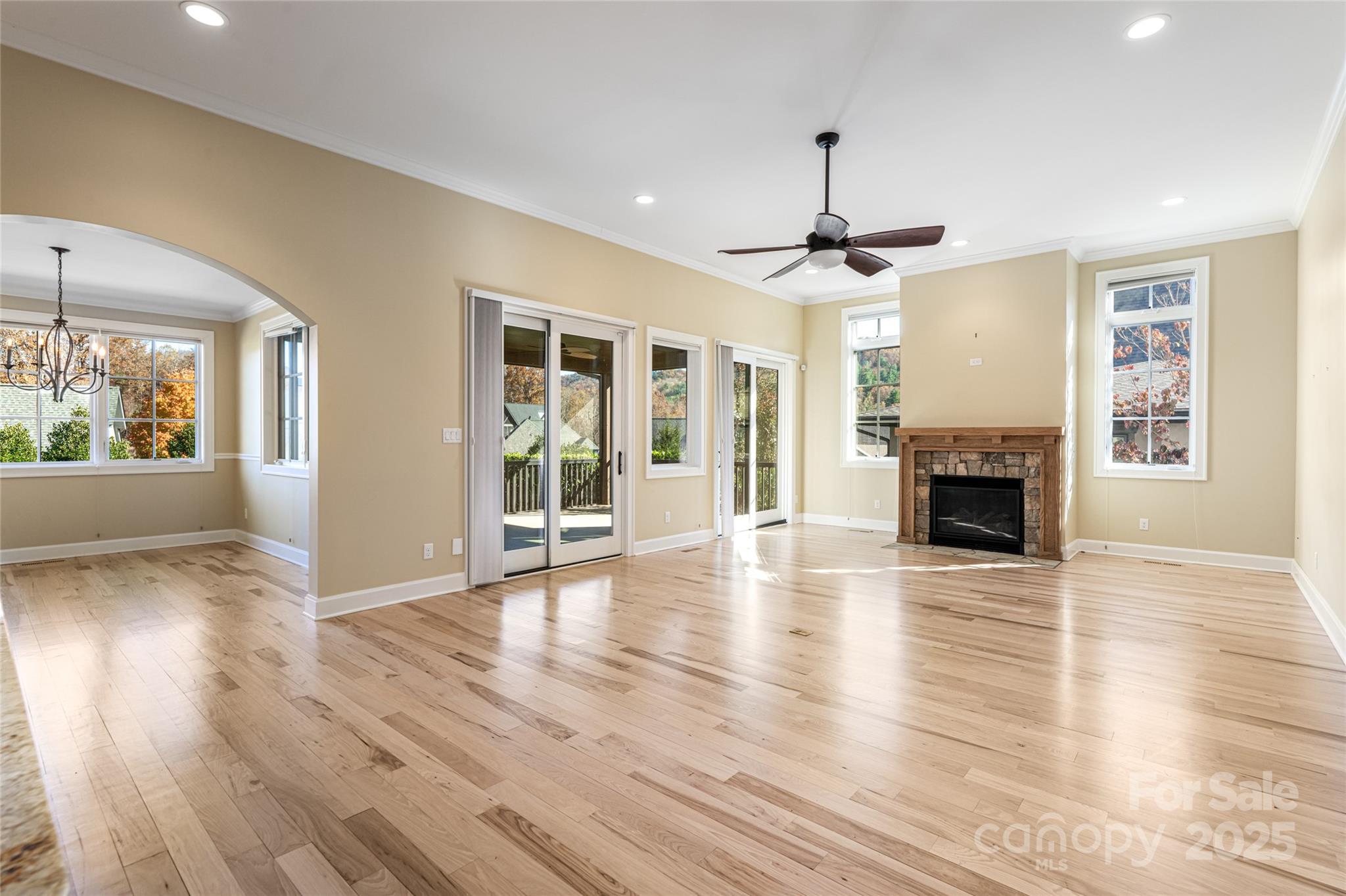 38 Chantilly Drive — Asheville