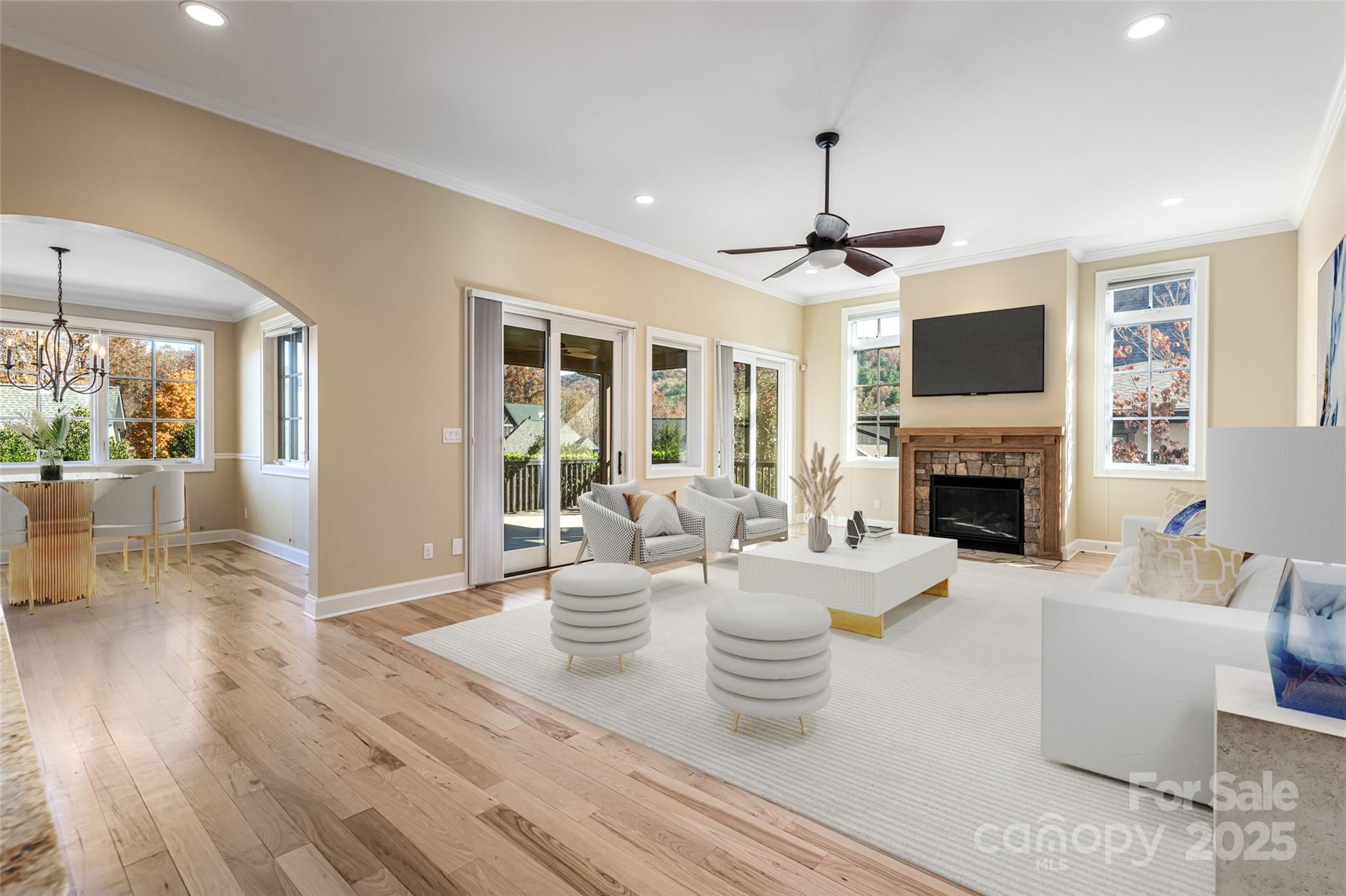 38 Chantilly Drive — Asheville