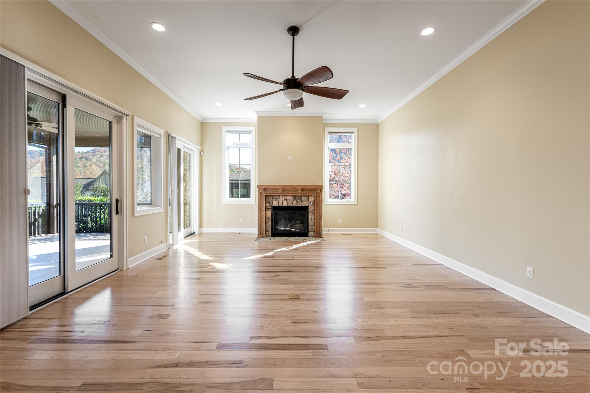 38 Chantilly Drive — Asheville