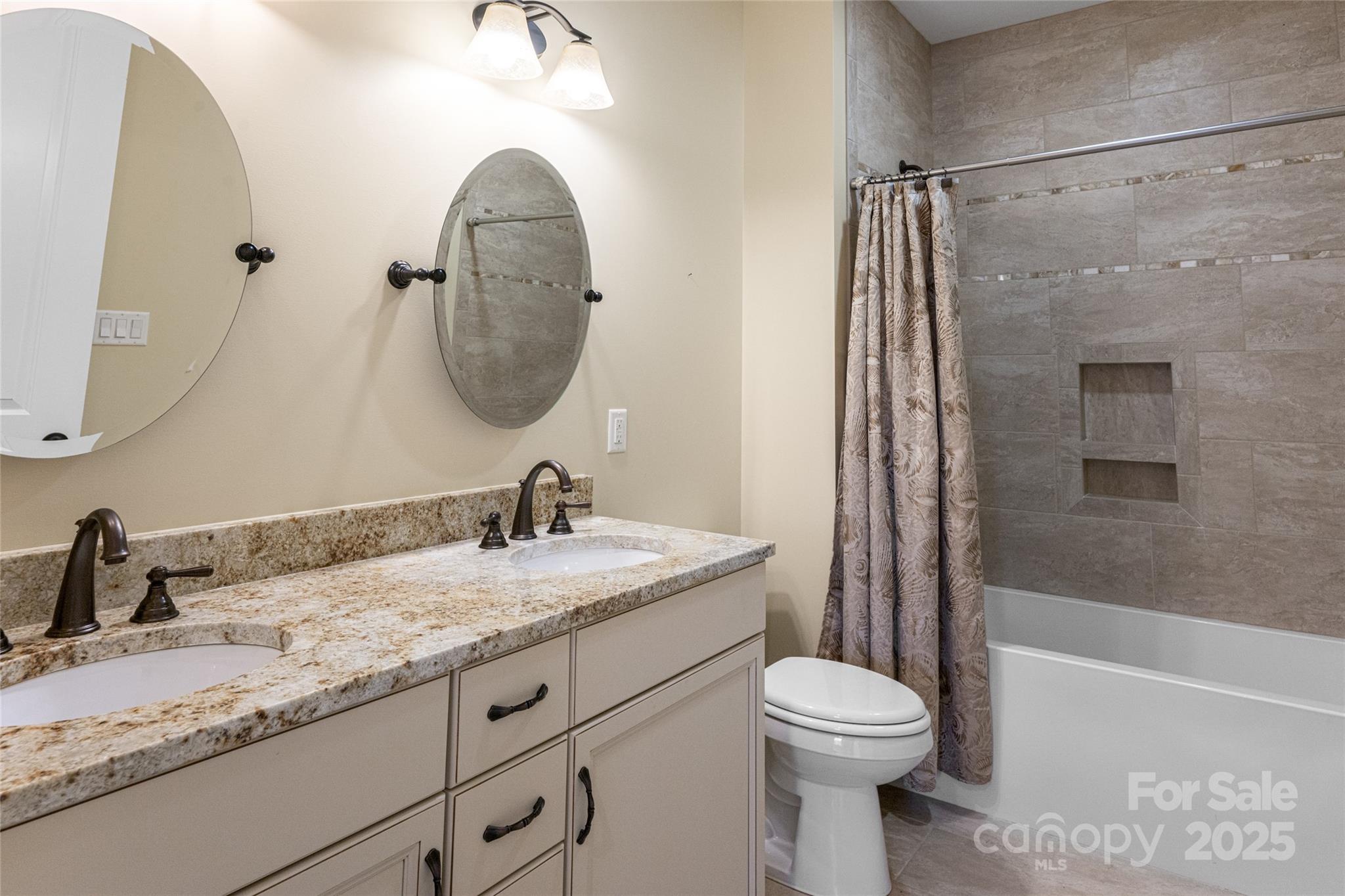 38 Chantilly Drive — Asheville