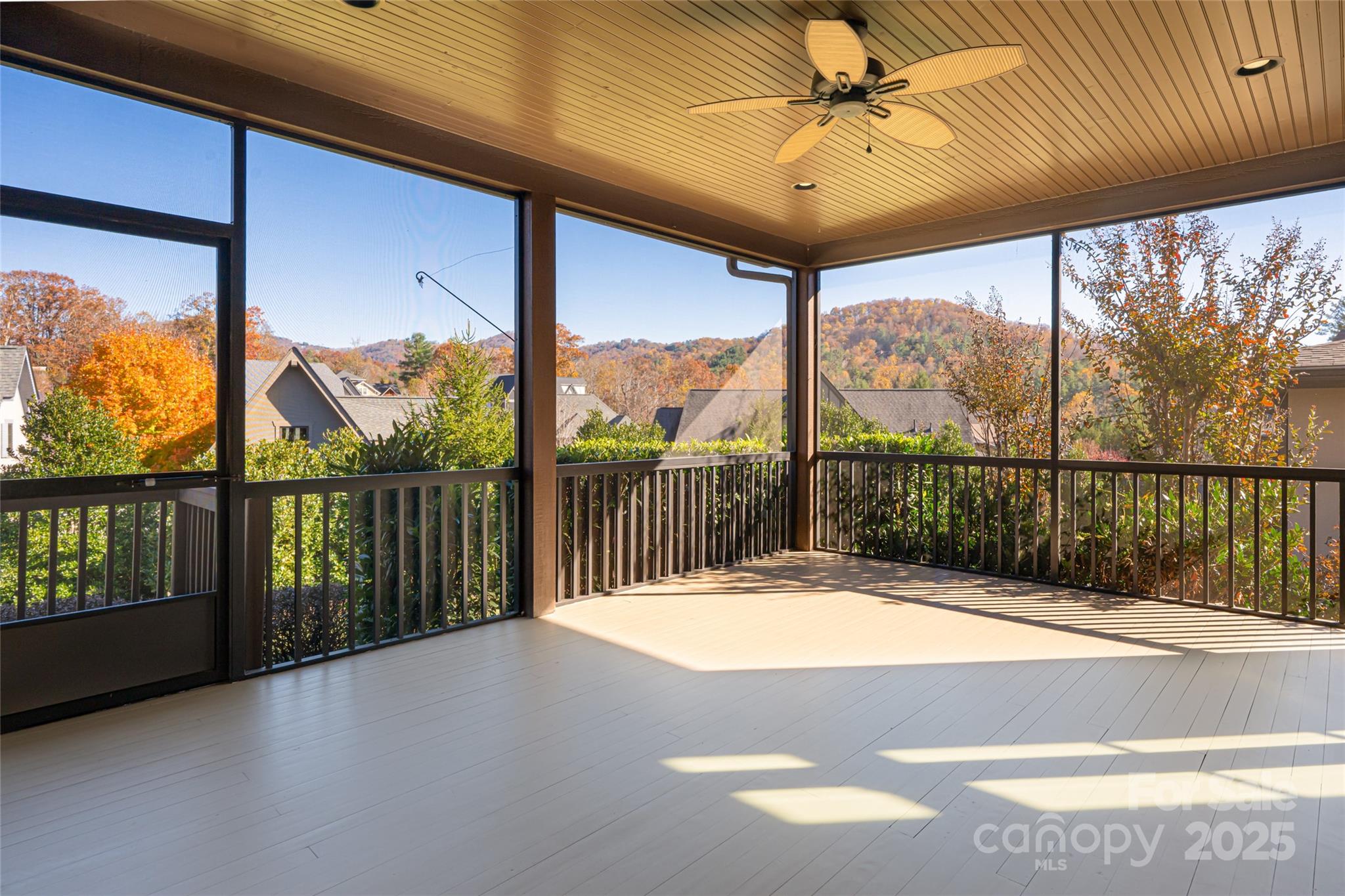 38 Chantilly Drive — Asheville