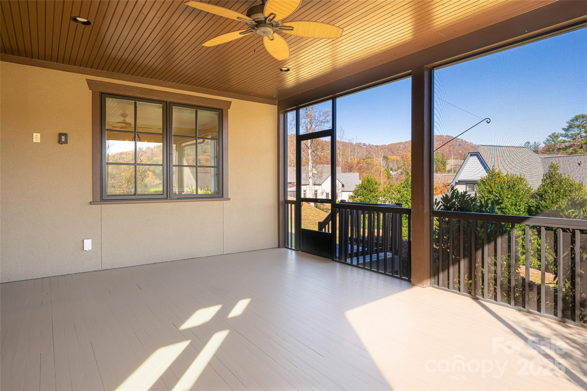 38 Chantilly Drive — Asheville