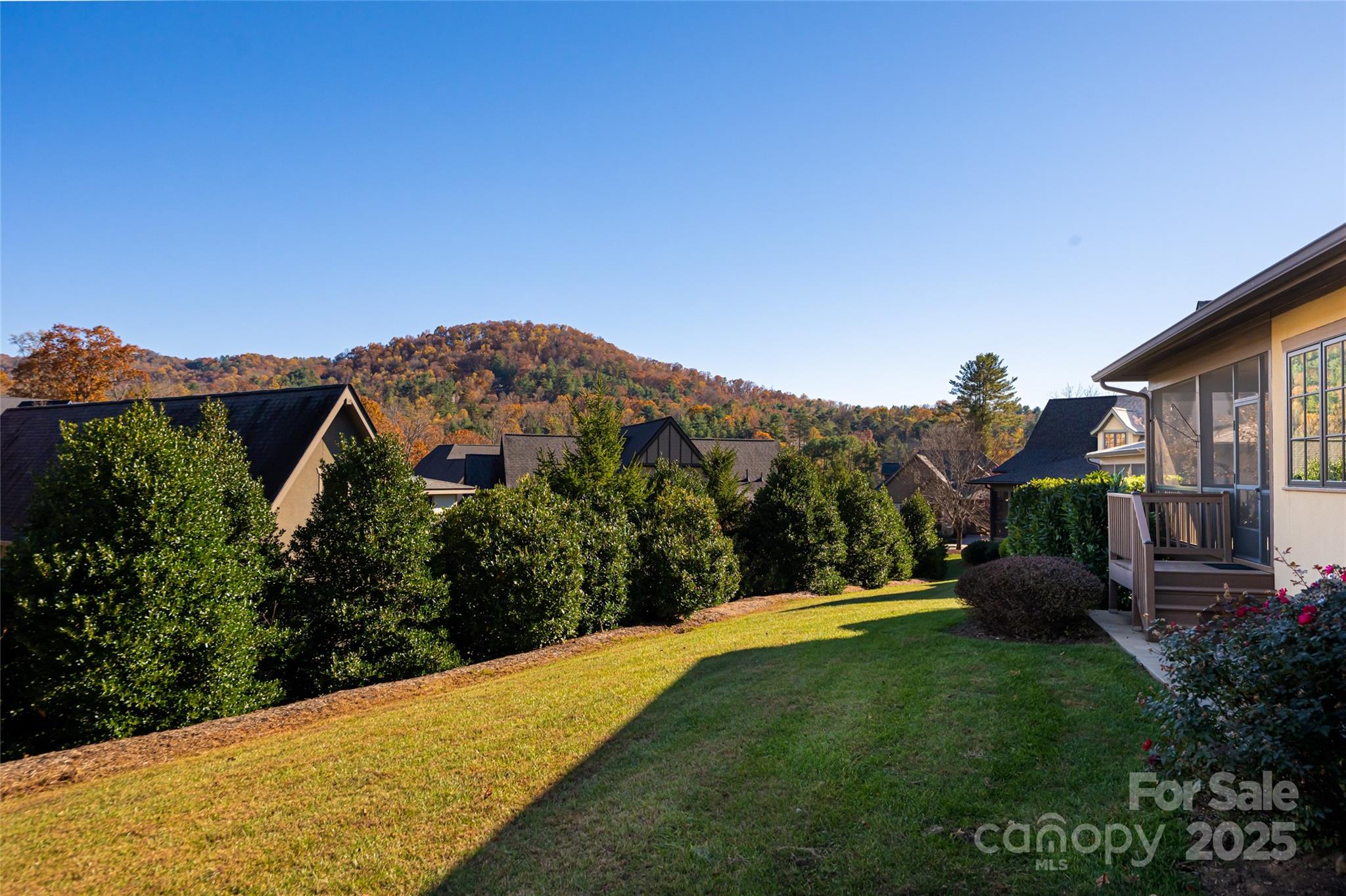 38 Chantilly Drive — Asheville