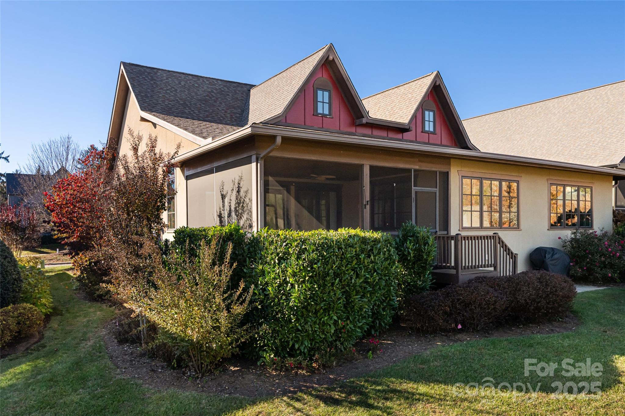 38 Chantilly Drive — Asheville
