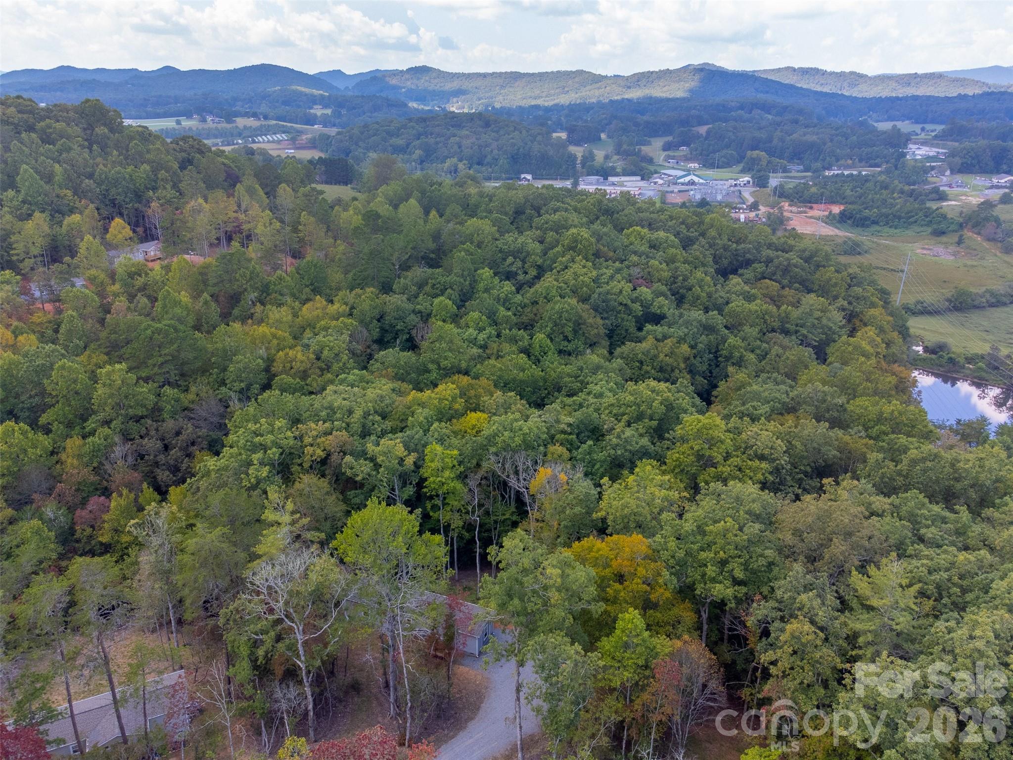 75 Windswept Lane — Hayesville