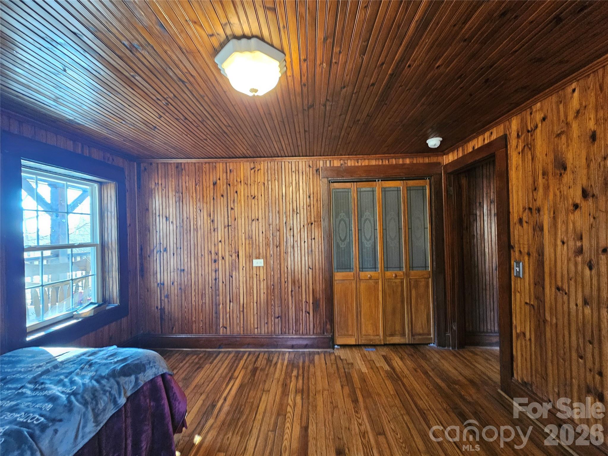 114 Beacon Hill — Ellenboro