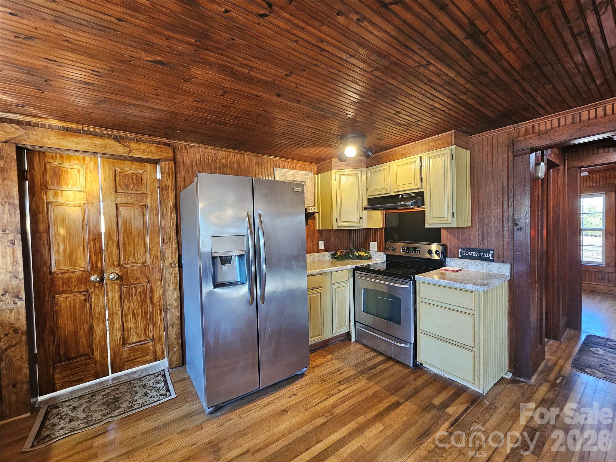 114 Beacon Hill — Ellenboro