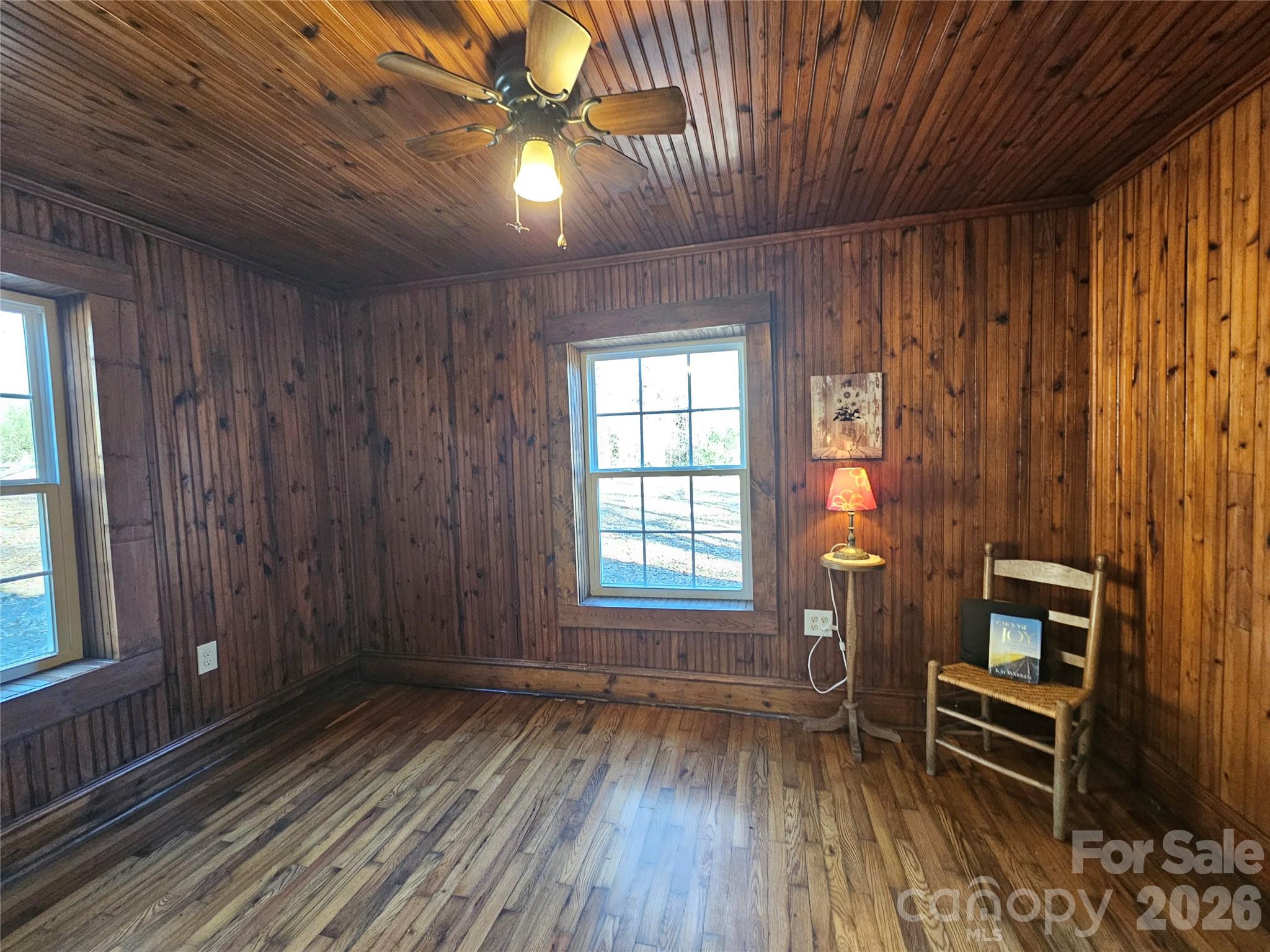114 Beacon Hill — Ellenboro