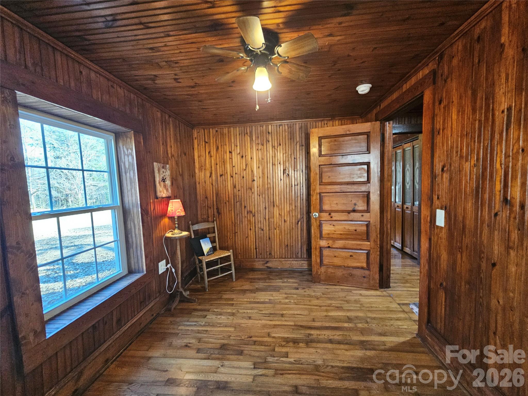 114 Beacon Hill — Ellenboro