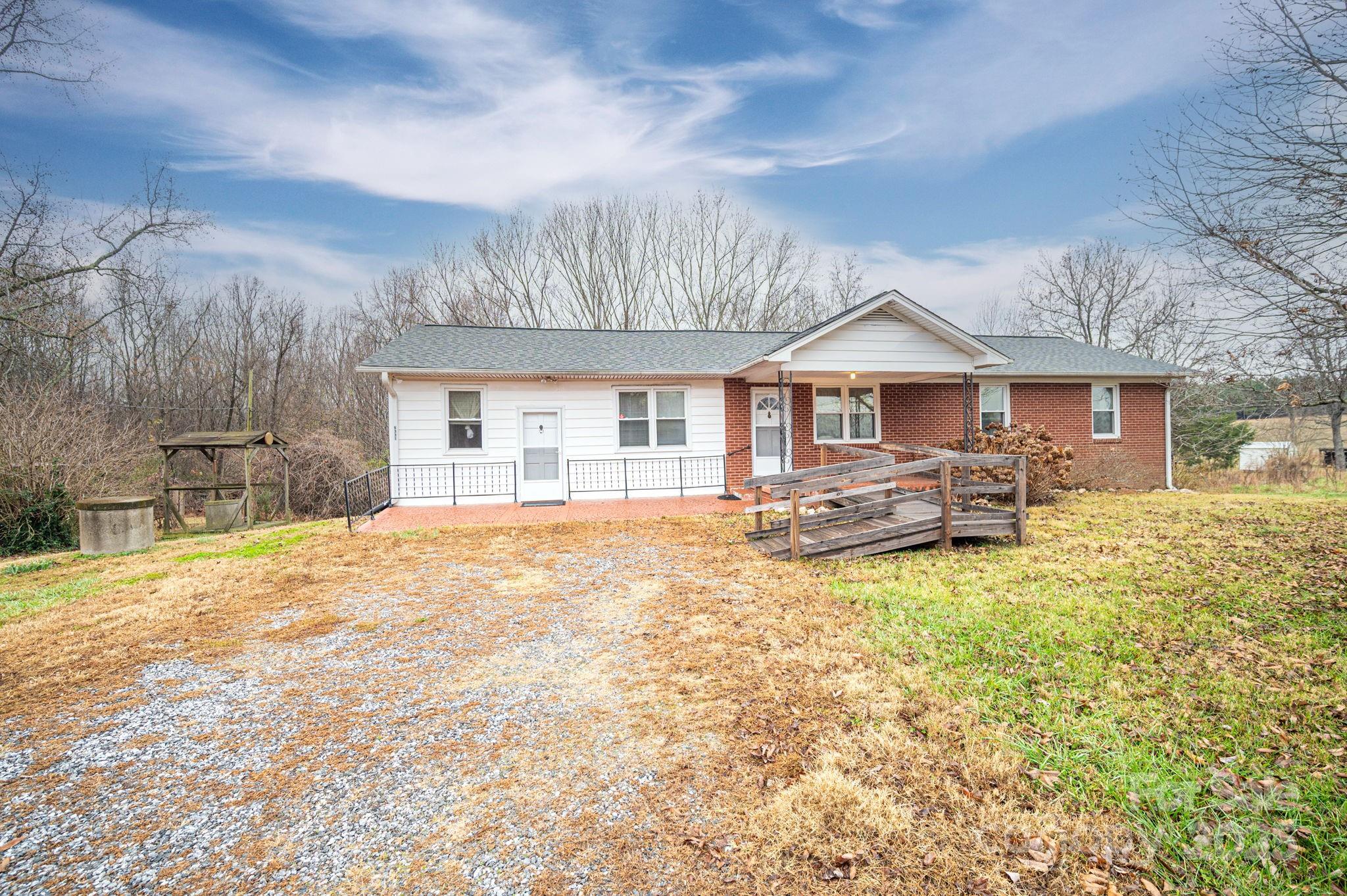 6331 Smith Road — Vale