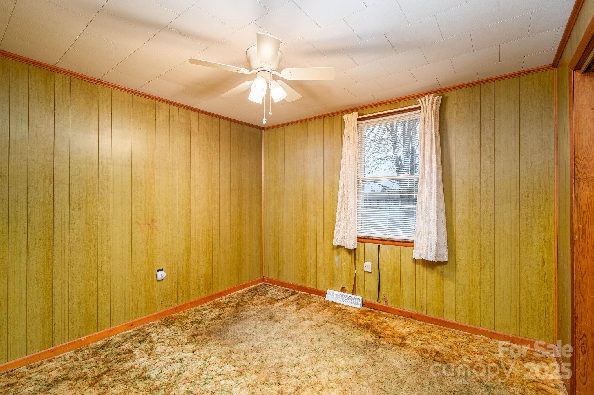 6331 Smith Road — Vale