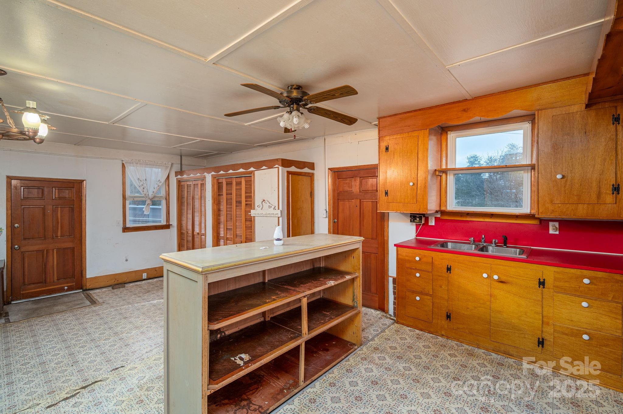 6331 Smith Road — Vale