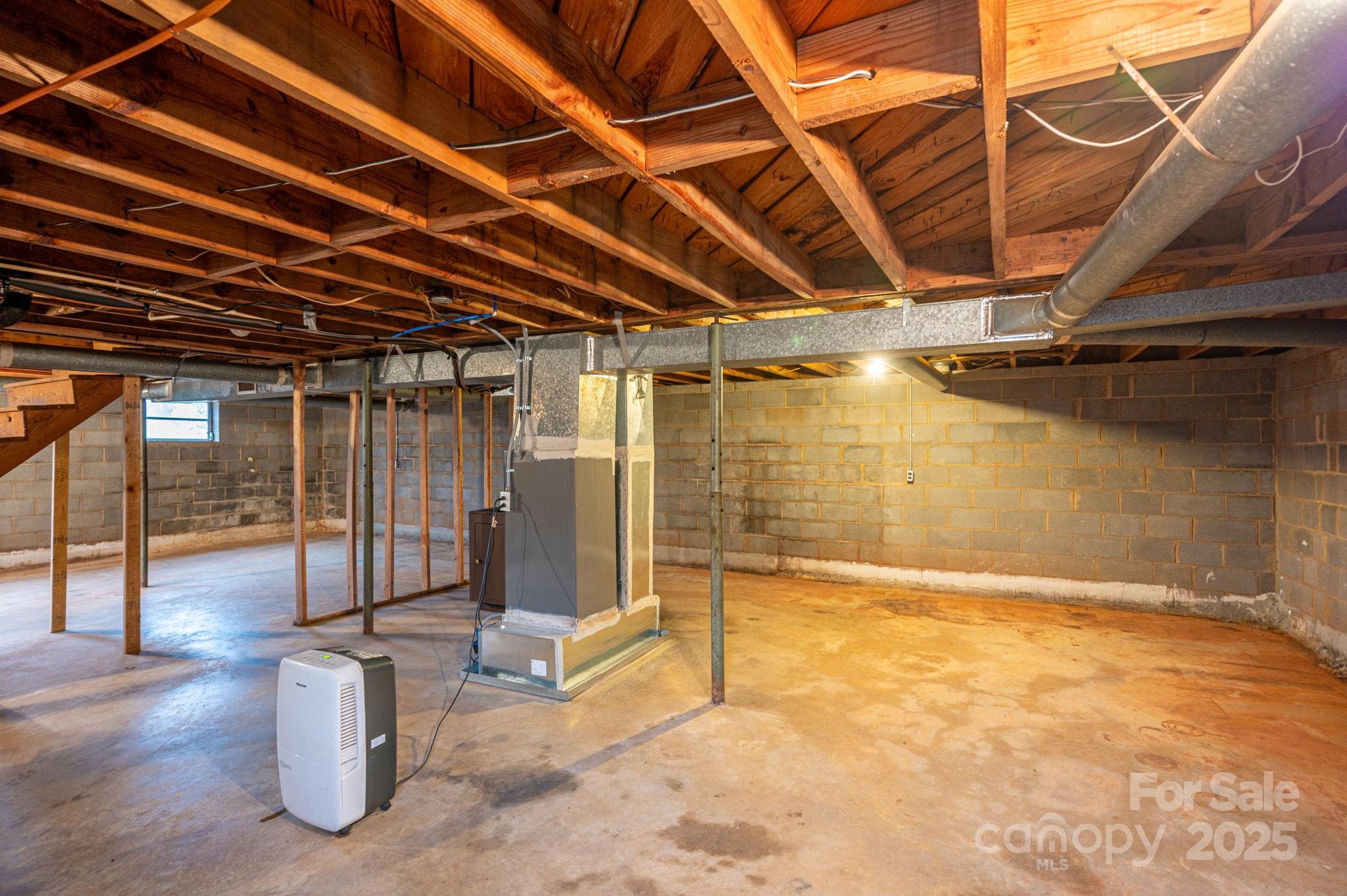 6331 Smith Road — Vale