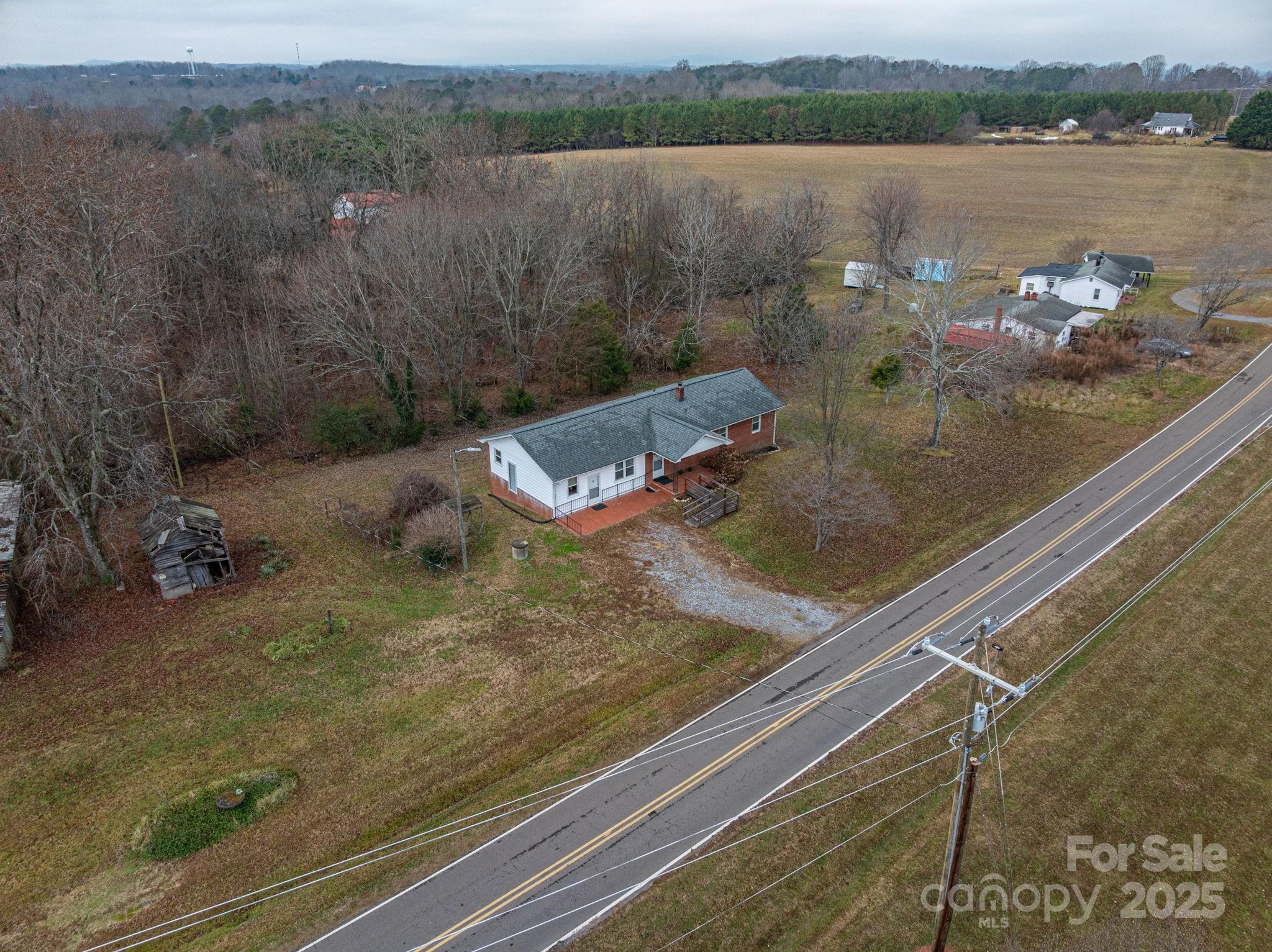 6331 Smith Road — Vale