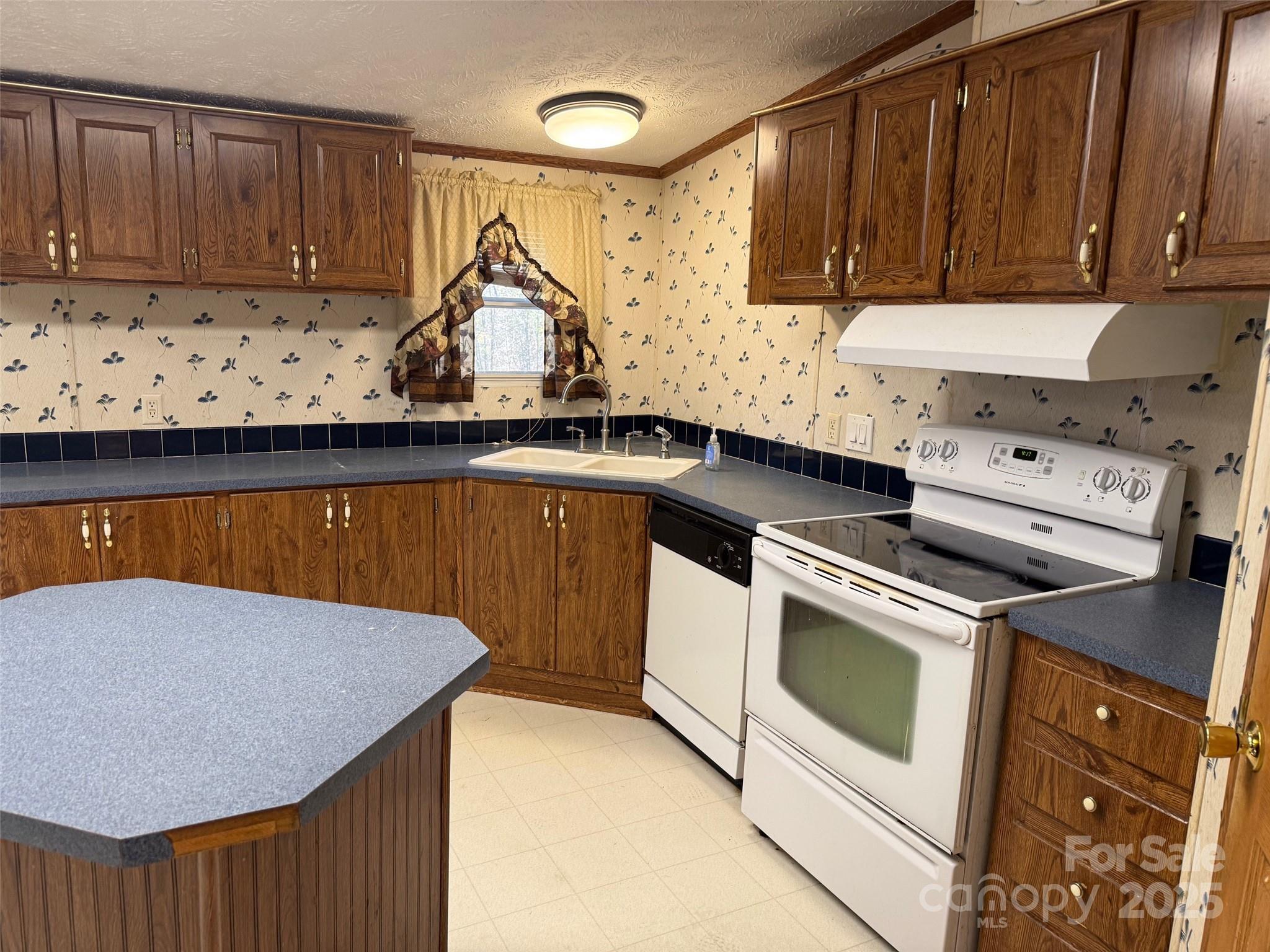 7159 Rev Melvin Adams Drive — Kershaw