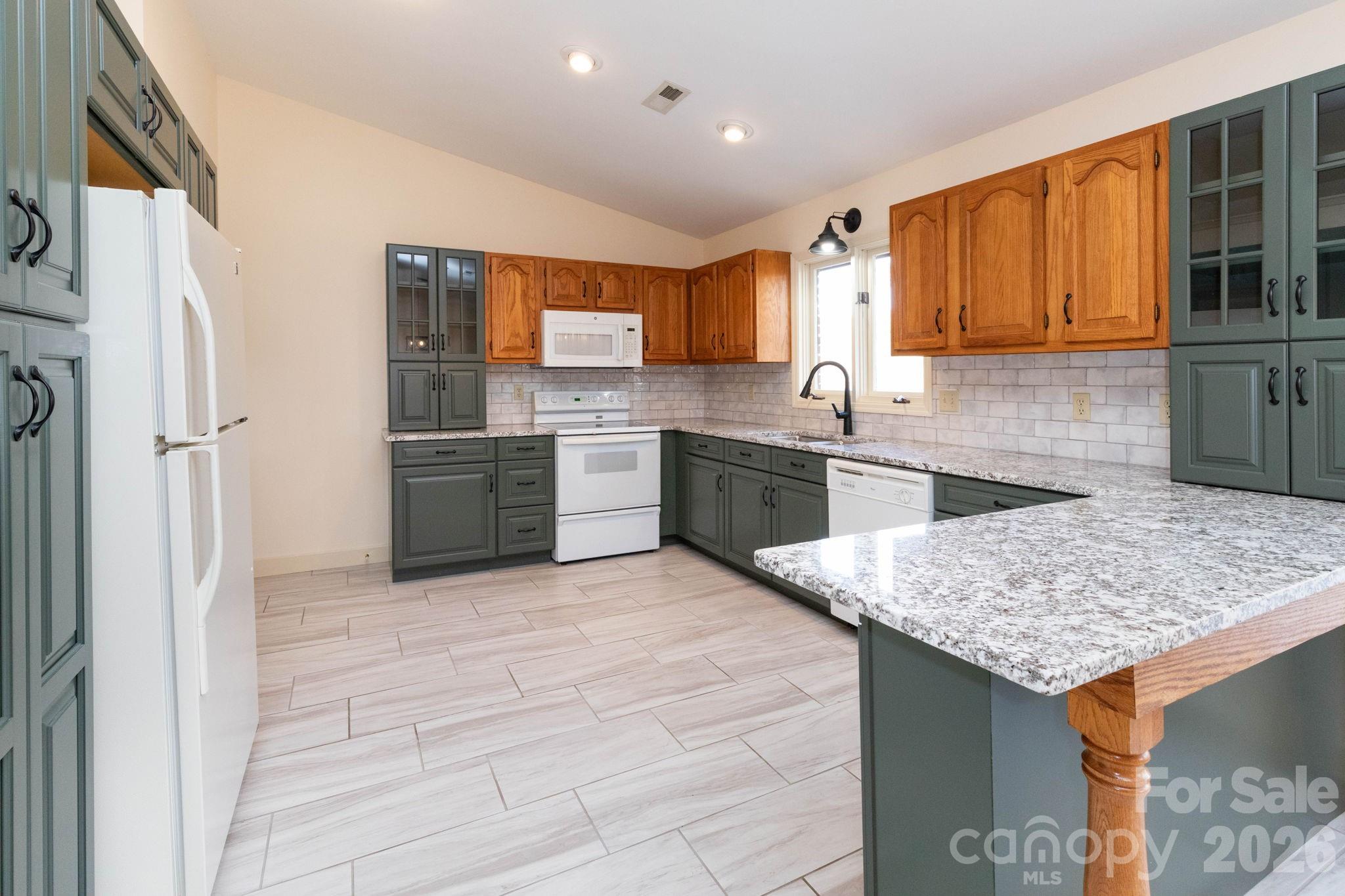 84 Joe jenkins Road — Fairview