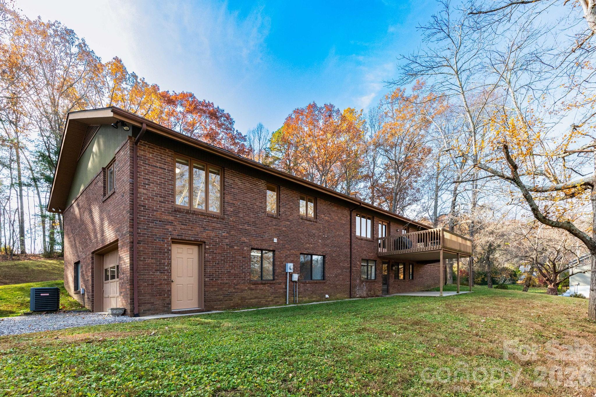 84 Joe jenkins Road — Fairview