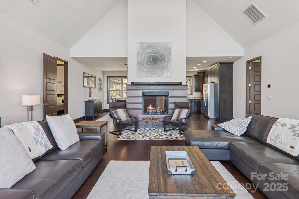 242 Crossview Drive — Bryson City