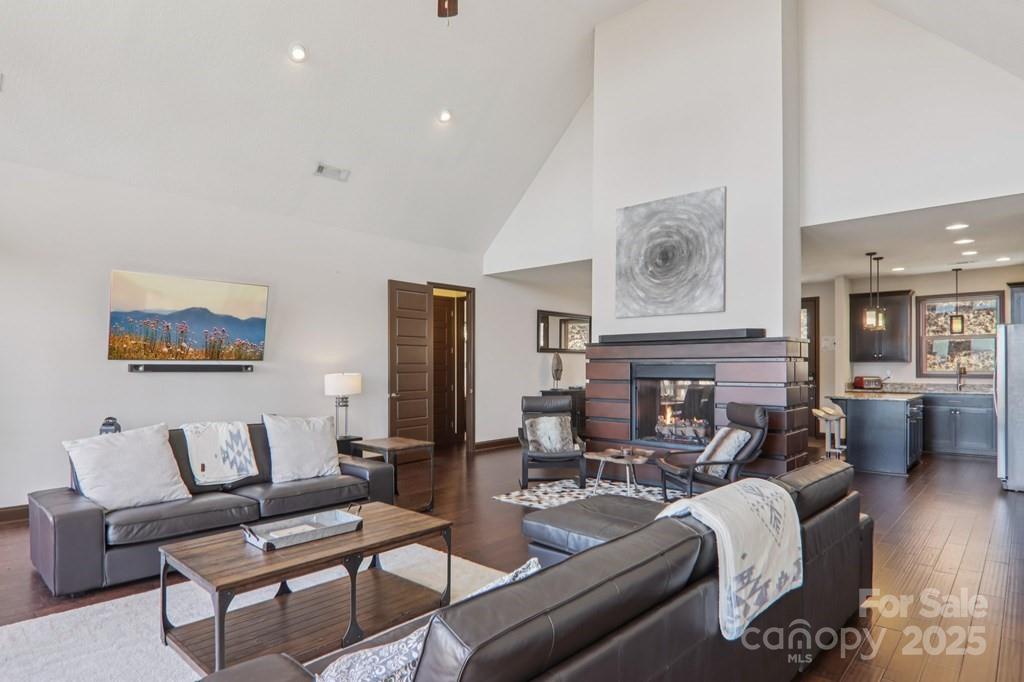 242 Crossview Drive — Bryson City