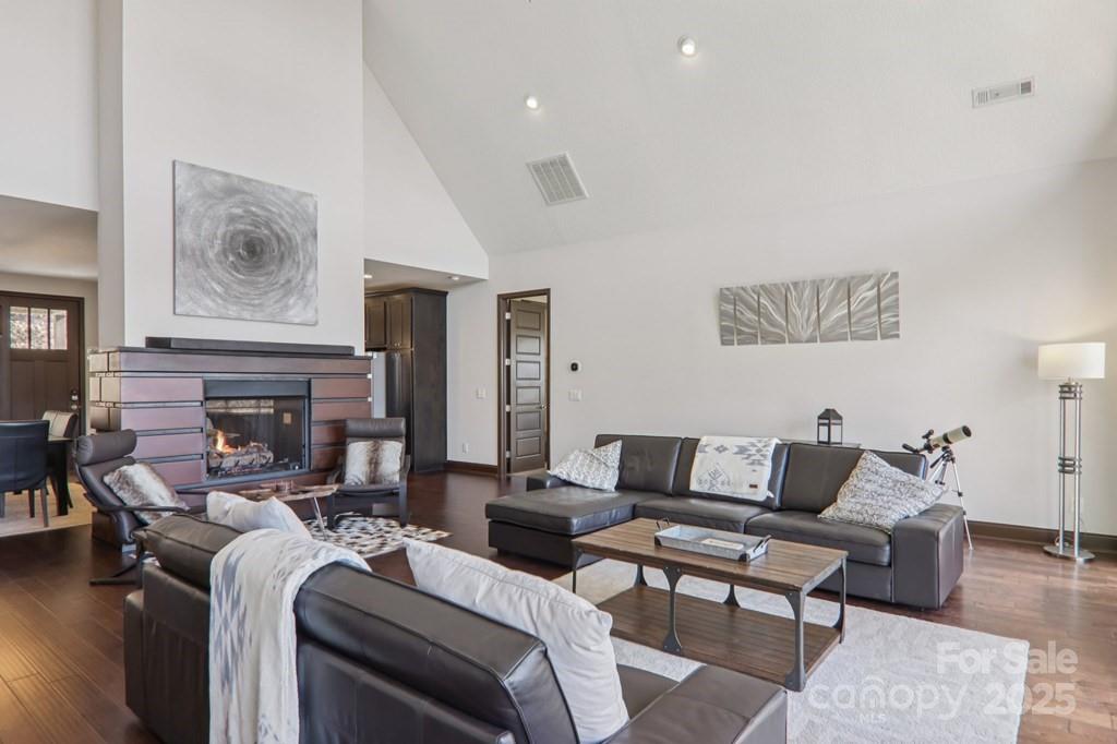 242 Crossview Drive — Bryson City