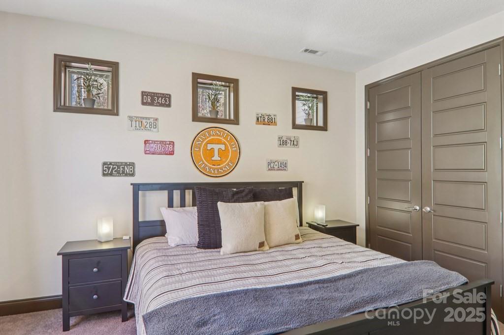 242 Crossview Drive — Bryson City