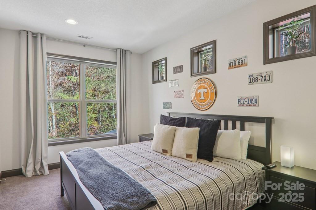 242 Crossview Drive — Bryson City