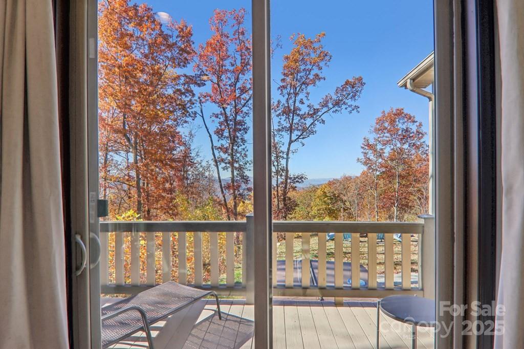 242 Crossview Drive — Bryson City