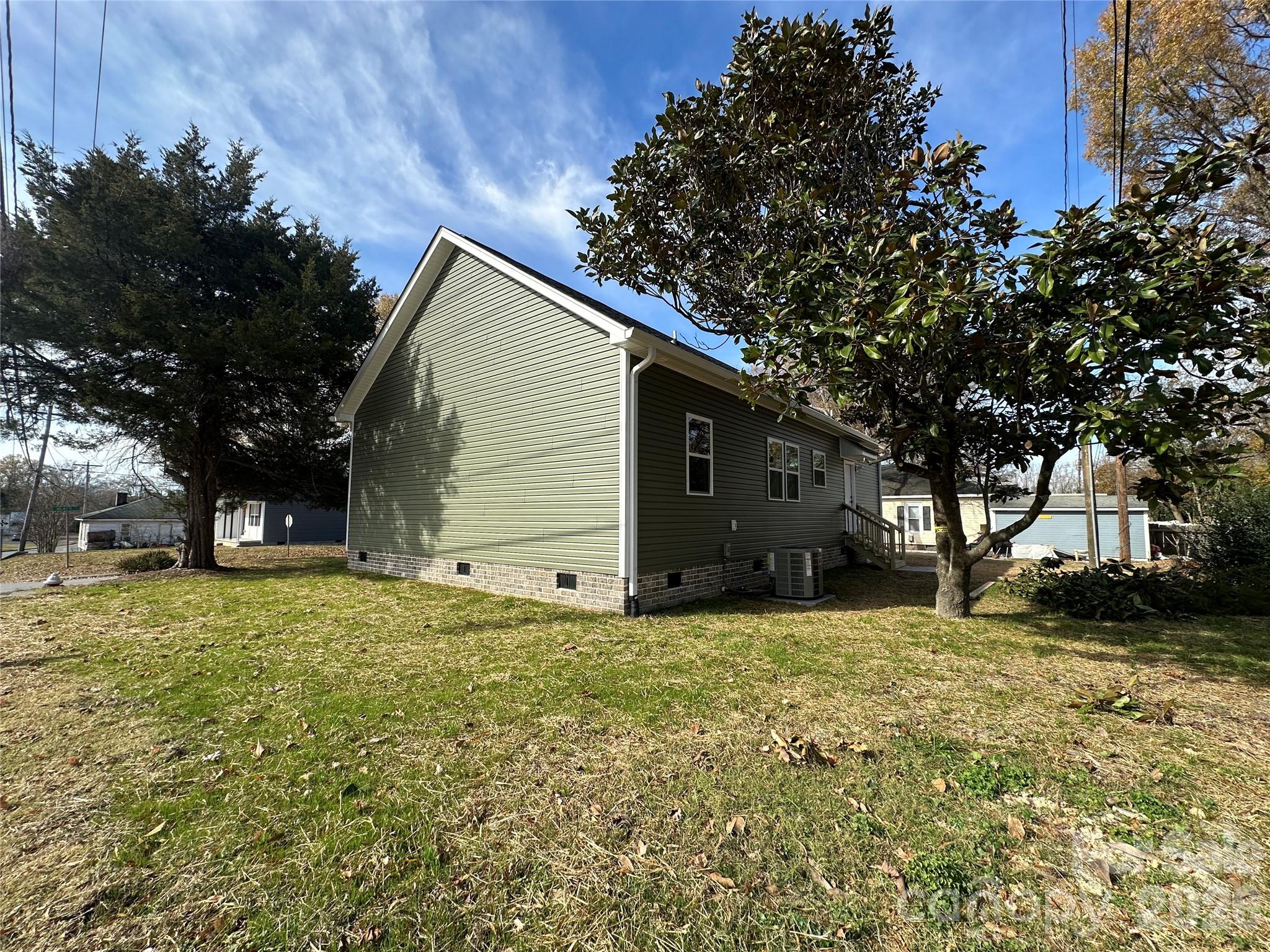 901 E Church Street — Cherryville