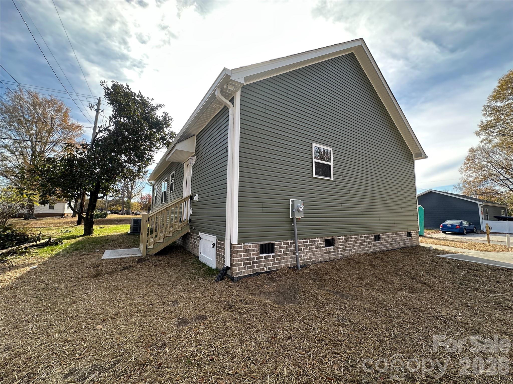 901 E Church Street — Cherryville
