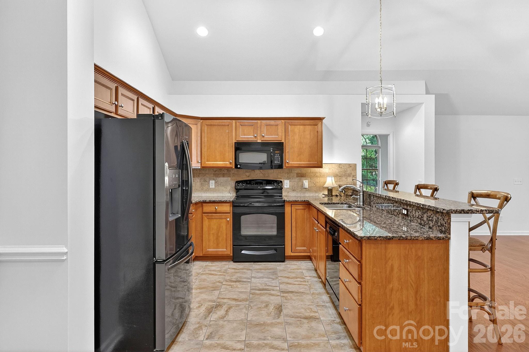 3546 S Bank Court — Matthews