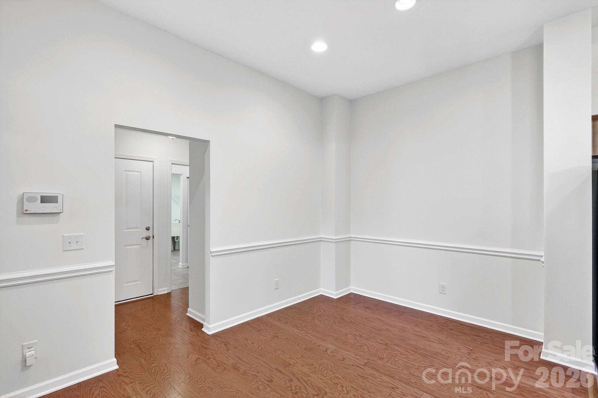 3546 S Bank Court — Matthews